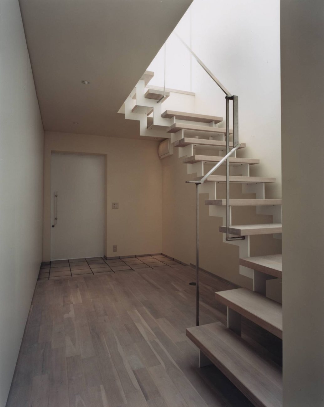 注文住宅・デザイン住宅建築実例_玄関