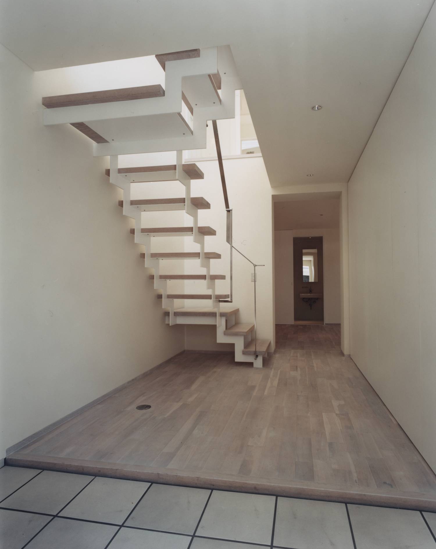 注文住宅・デザイン住宅建築実例_玄関