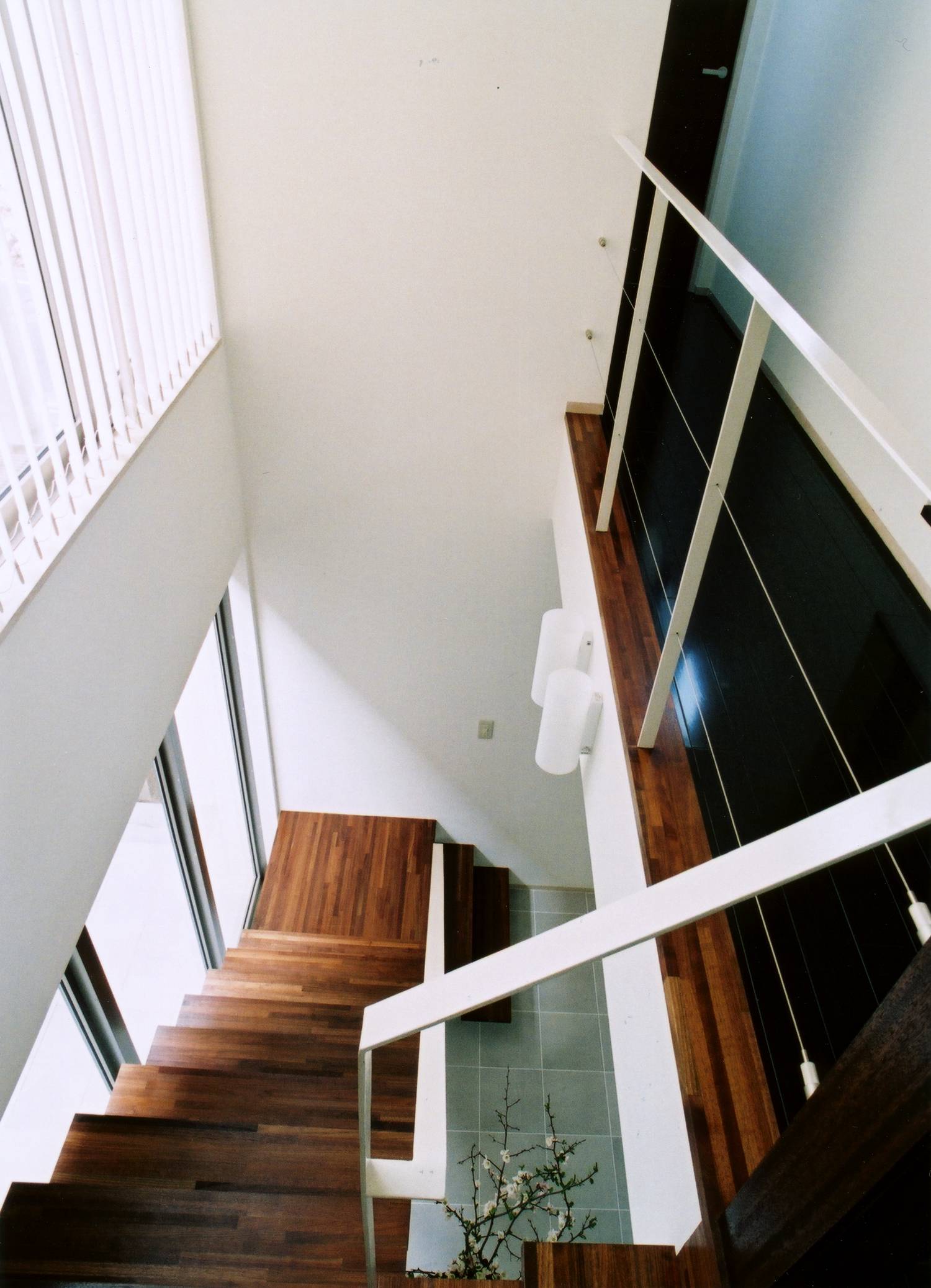 注文住宅・デザイン住宅建築実例_階段