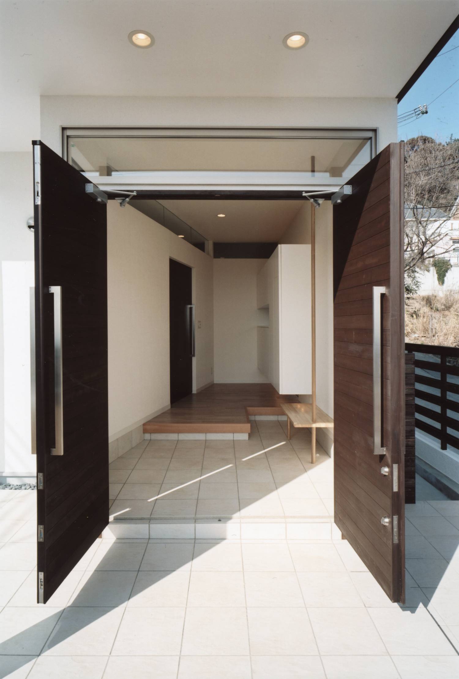 注文住宅・デザイン住宅建築実例_玄関