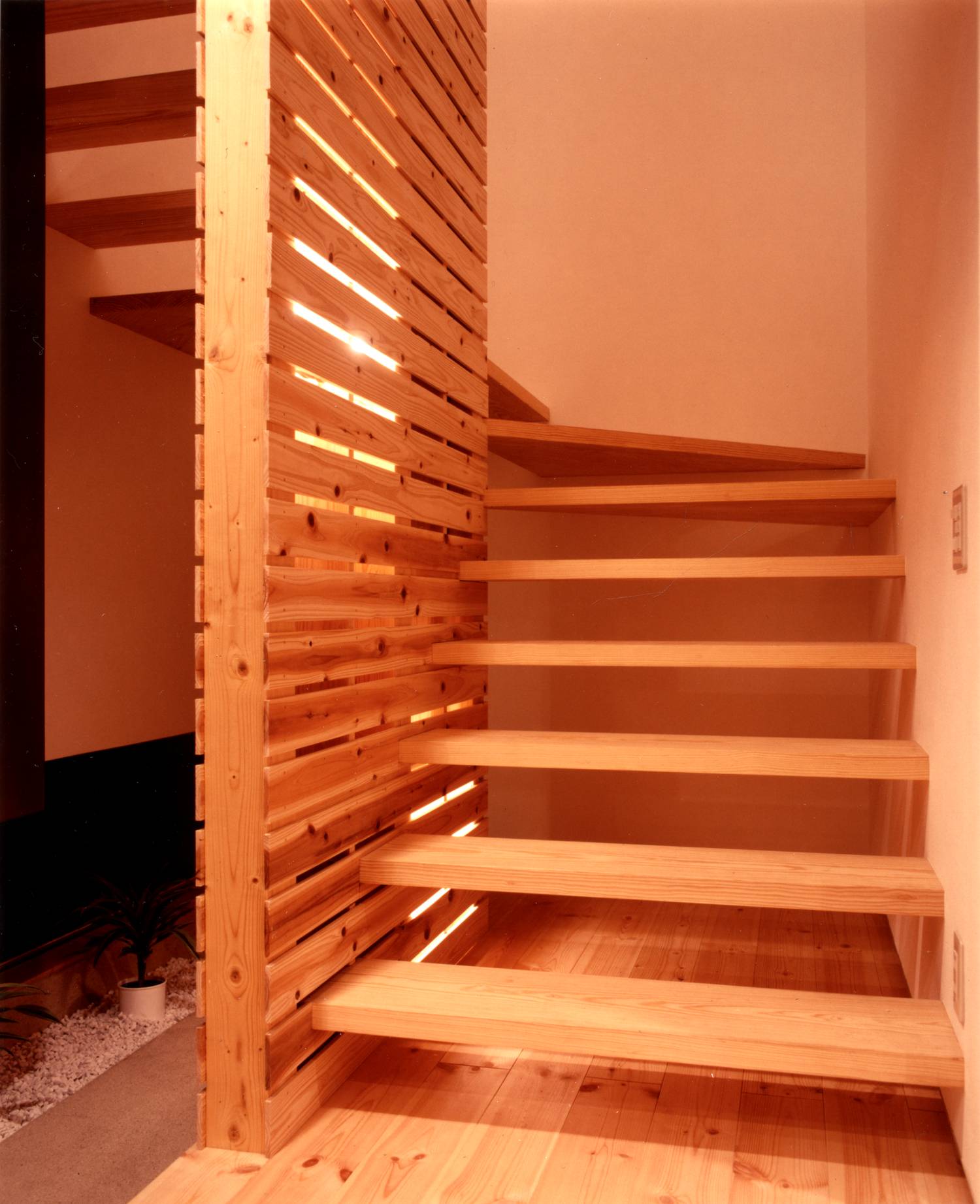 注文住宅・デザイン住宅建築実例_階段