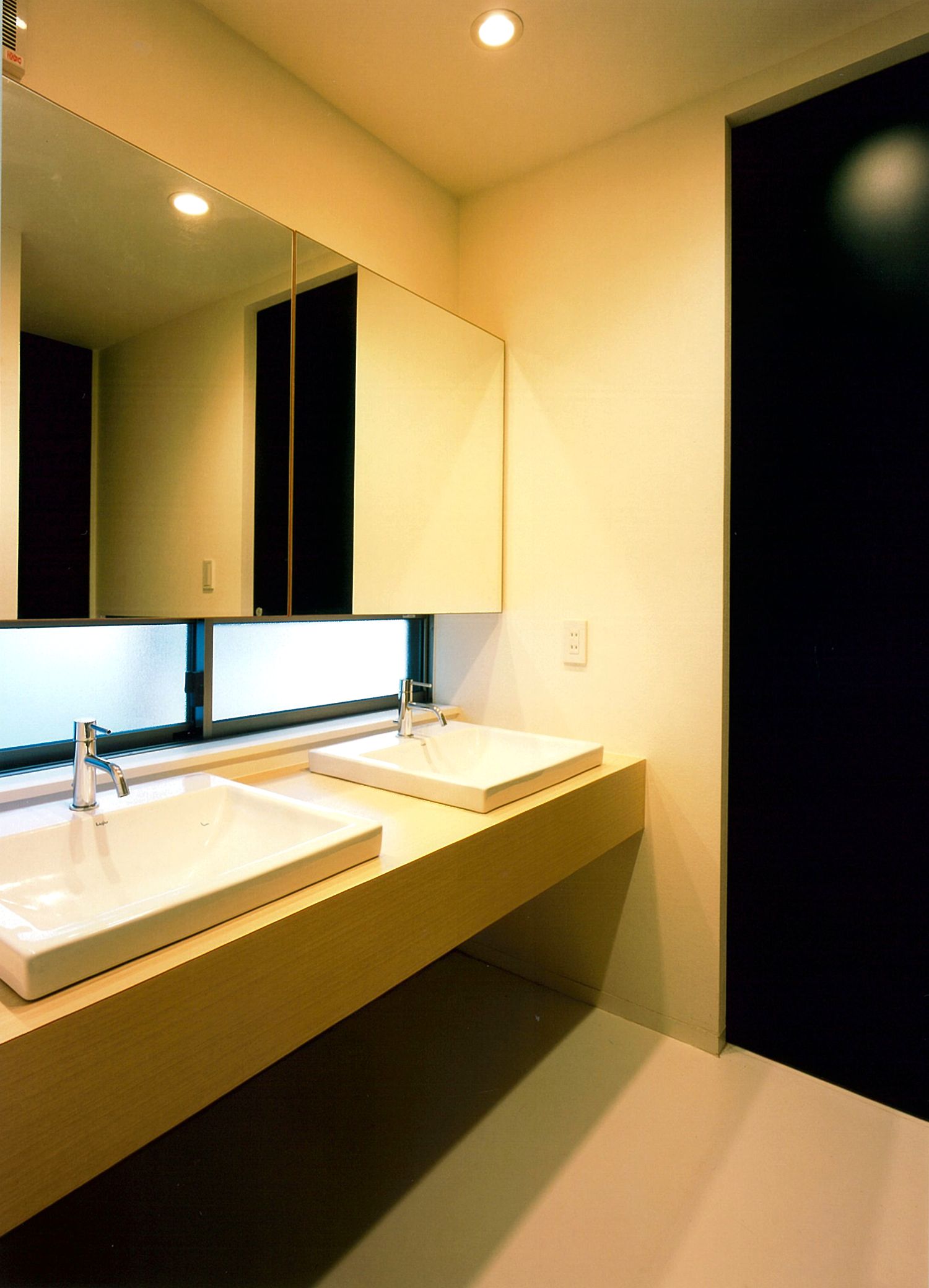 注文住宅・デザイン住宅建築実例_浴室・洗面所