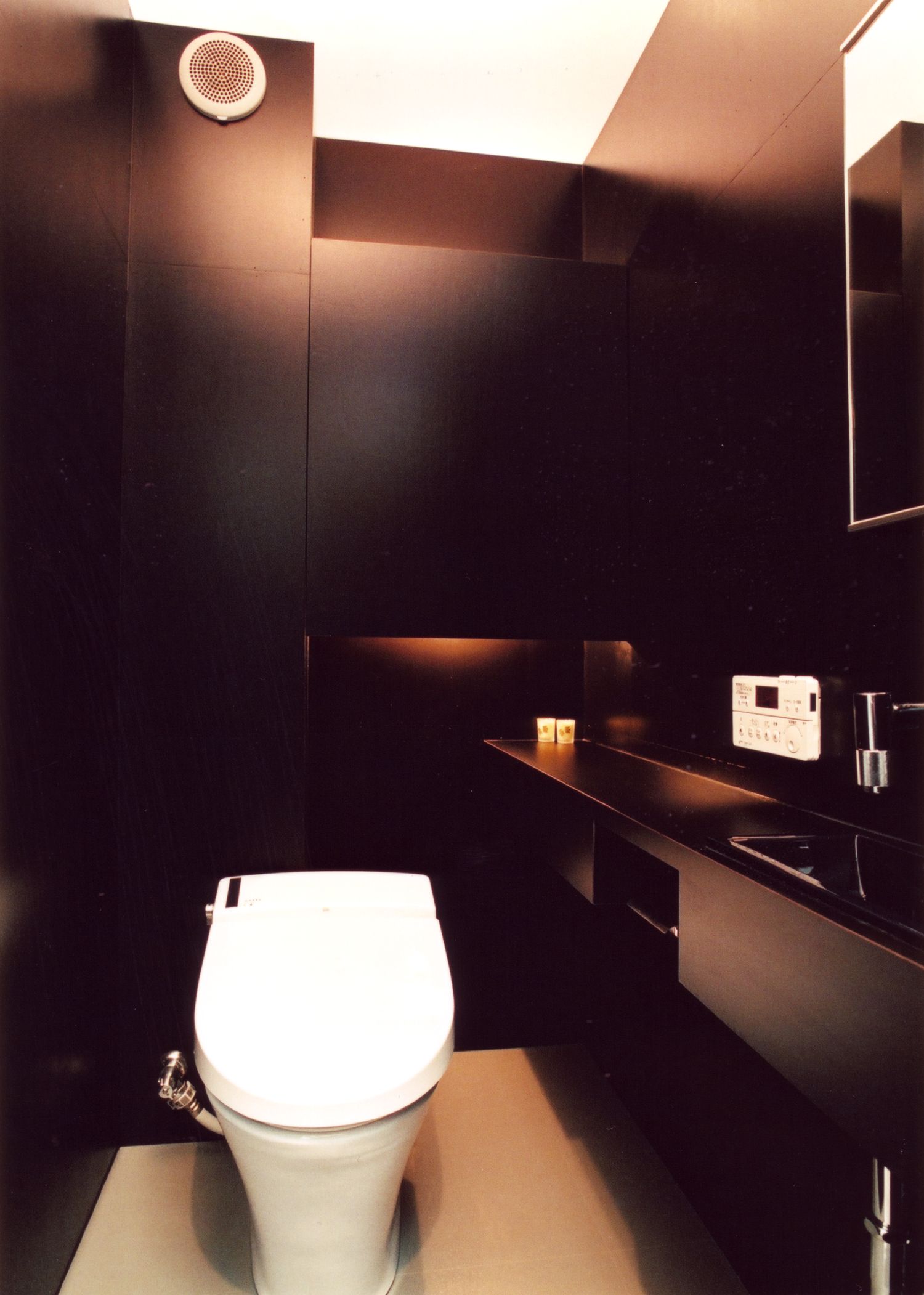 注文住宅・デザイン住宅建築実例_トイレ