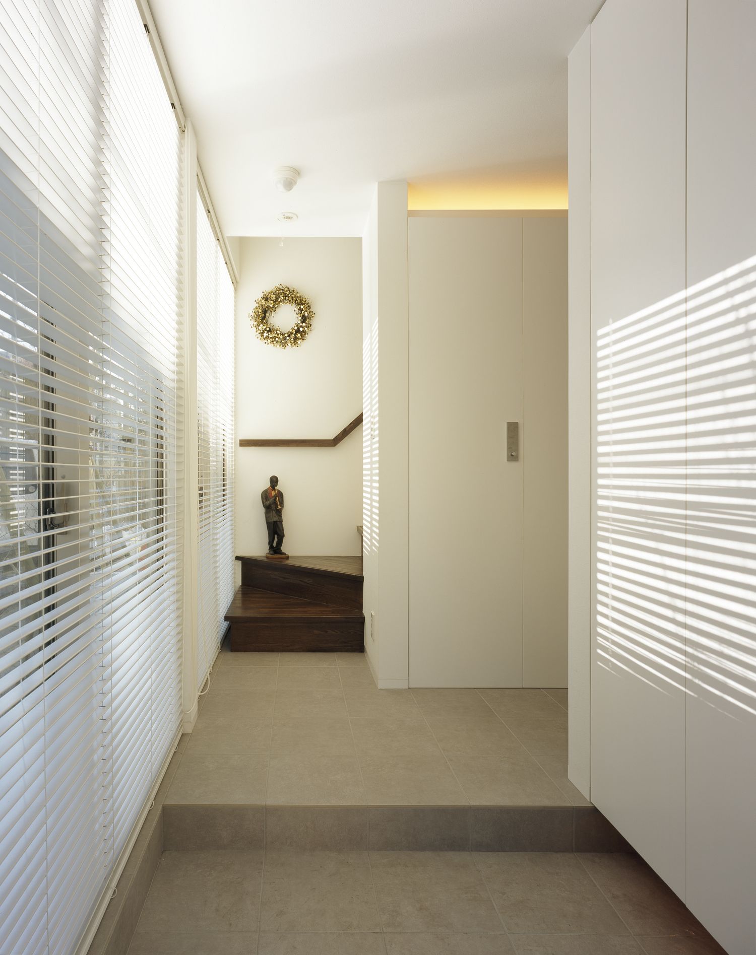 注文住宅・デザイン住宅建築実例_玄関