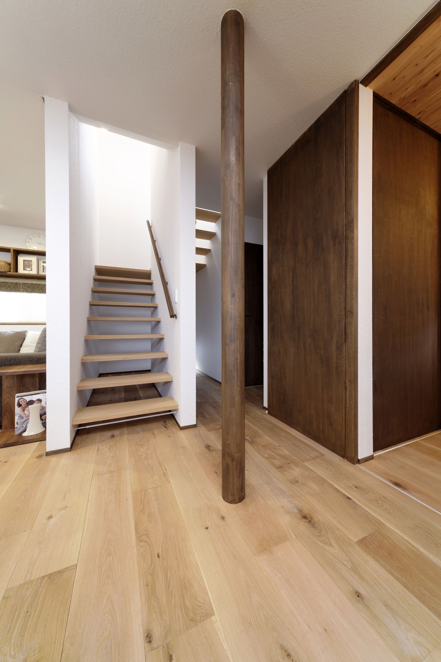 注文住宅・デザイン住宅建築実例_階段