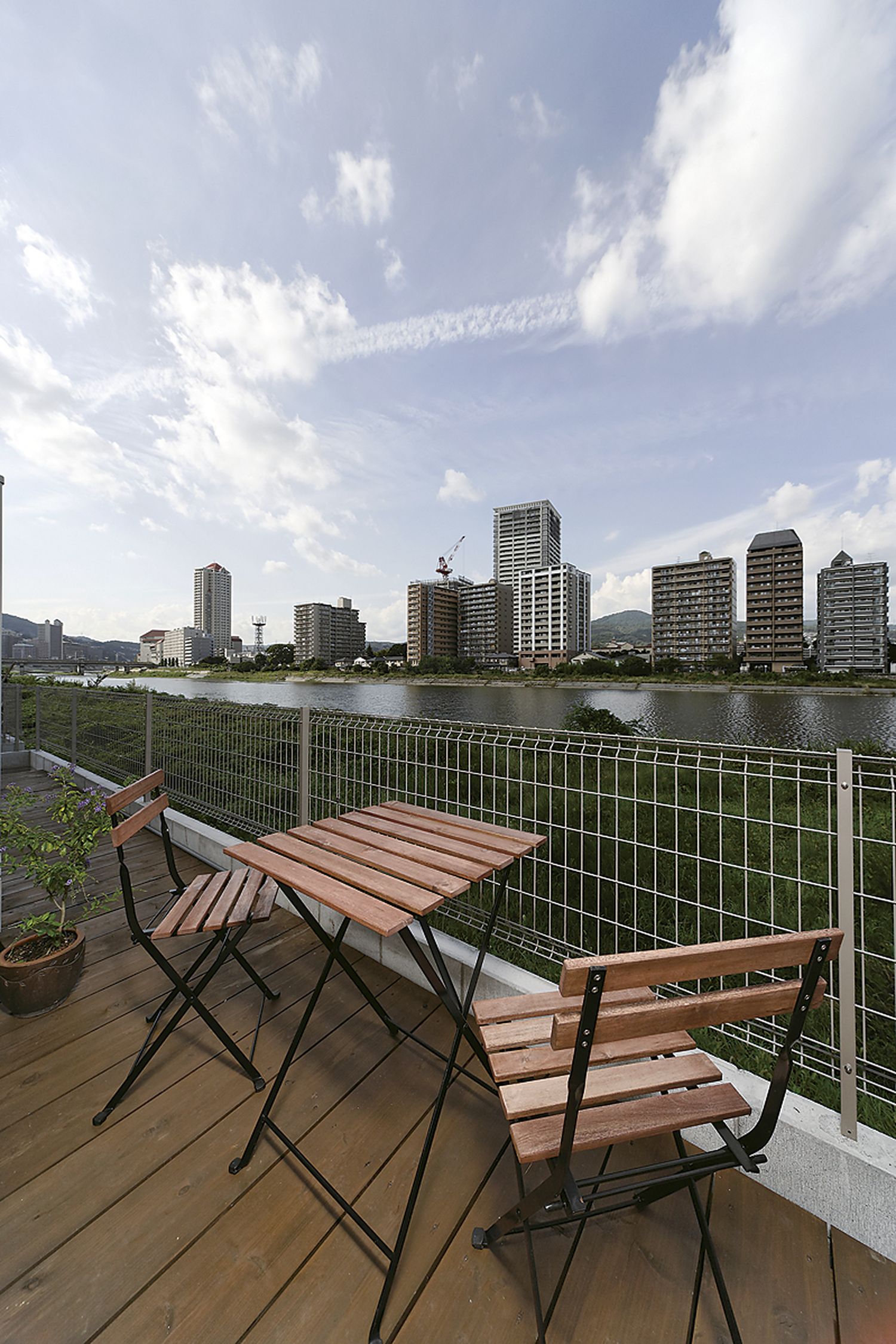 注文住宅・デザイン住宅建築実例_テラス・バルコニー