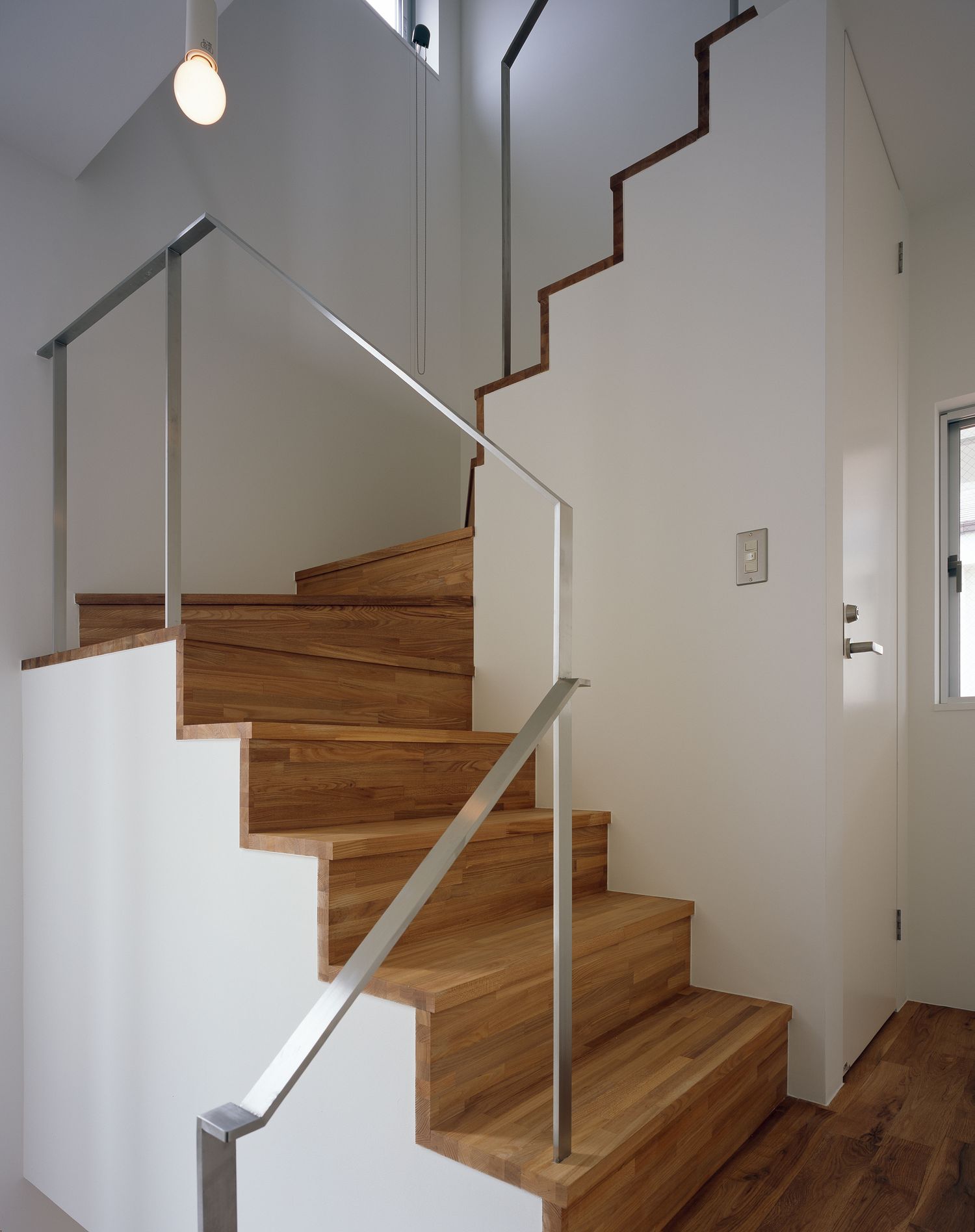 注文住宅・デザイン住宅建築実例_階段