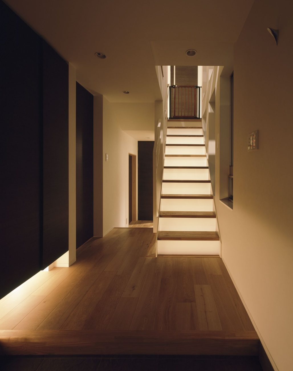 注文住宅・デザイン住宅建築実例_玄関