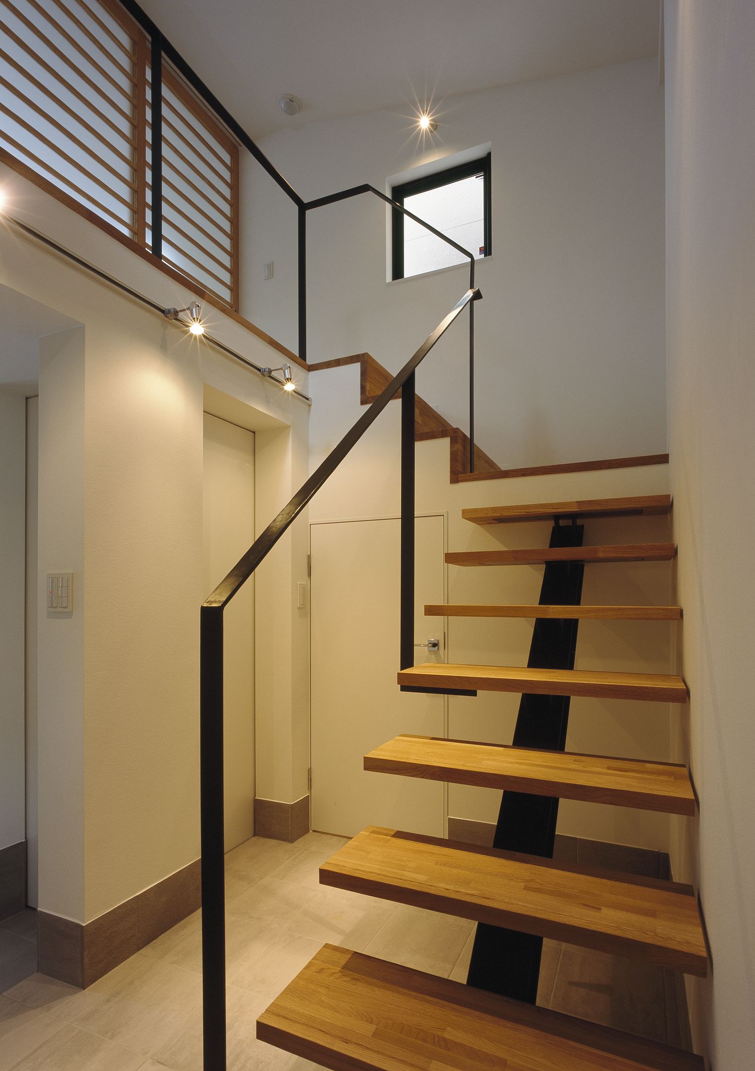 注文住宅・デザイン住宅建築実例_階段