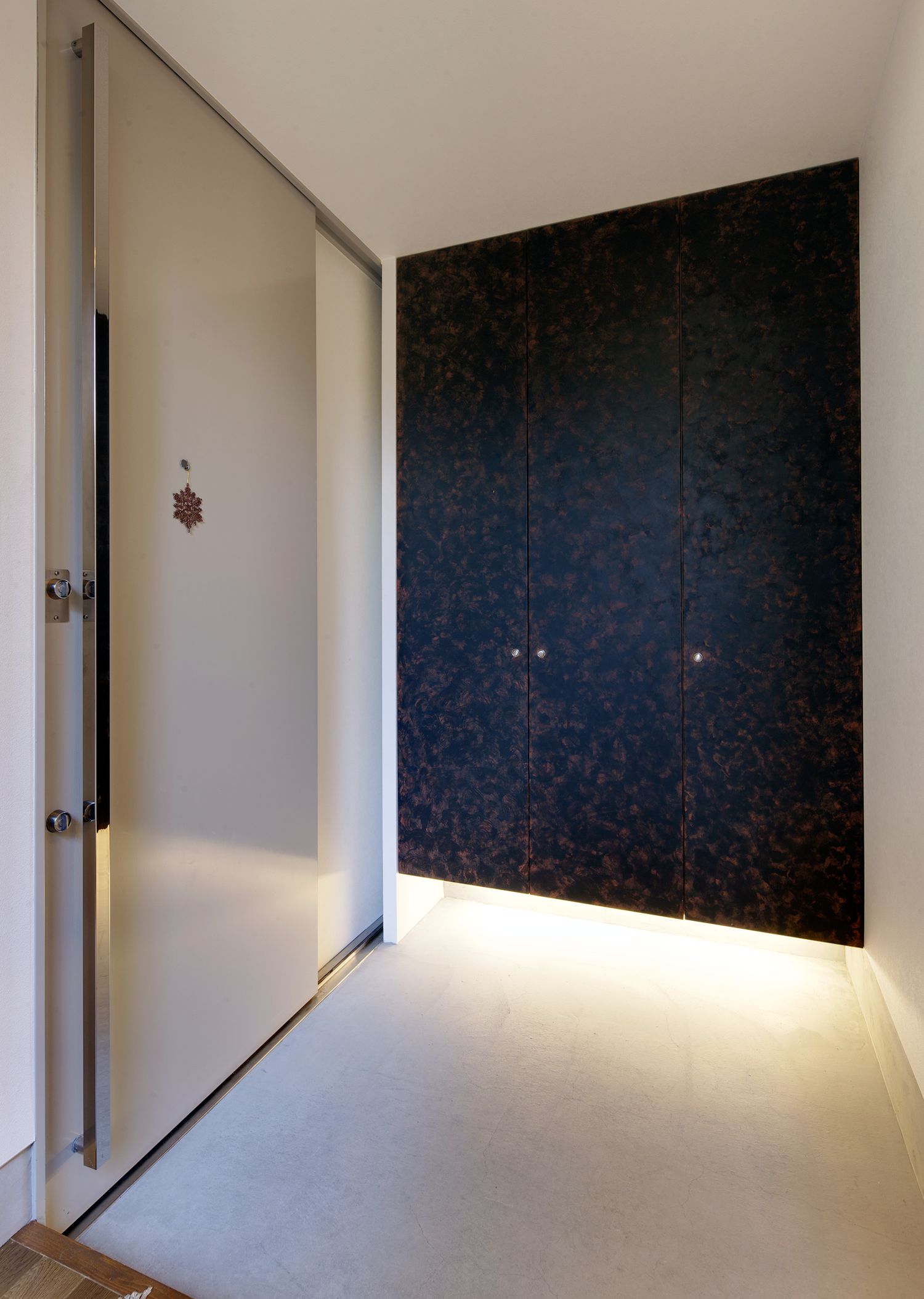 注文住宅・デザイン住宅建築実例_玄関