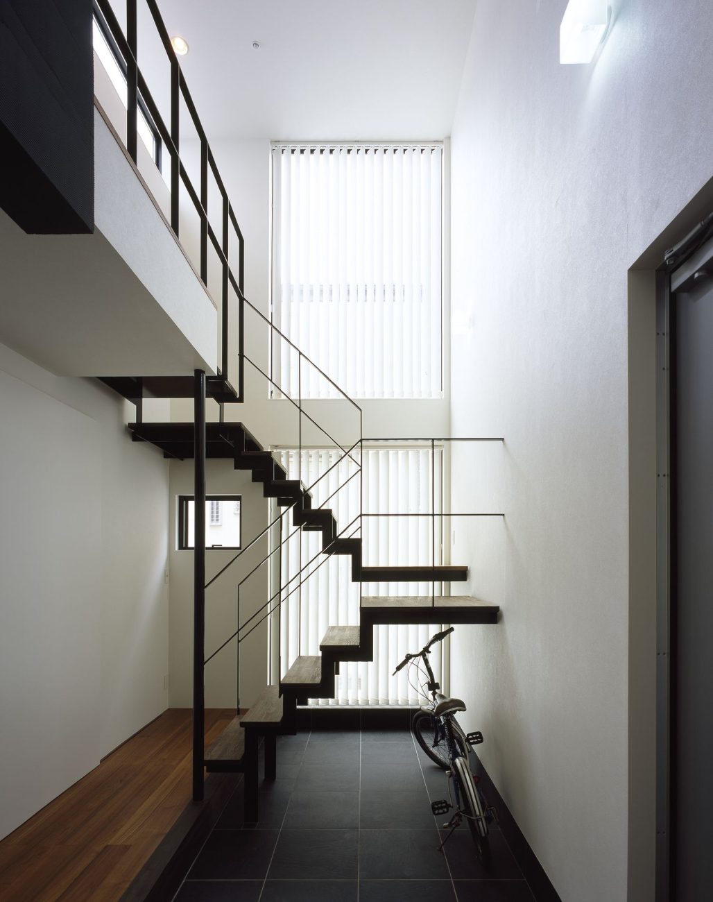 注文住宅・デザイン住宅建築実例_玄関