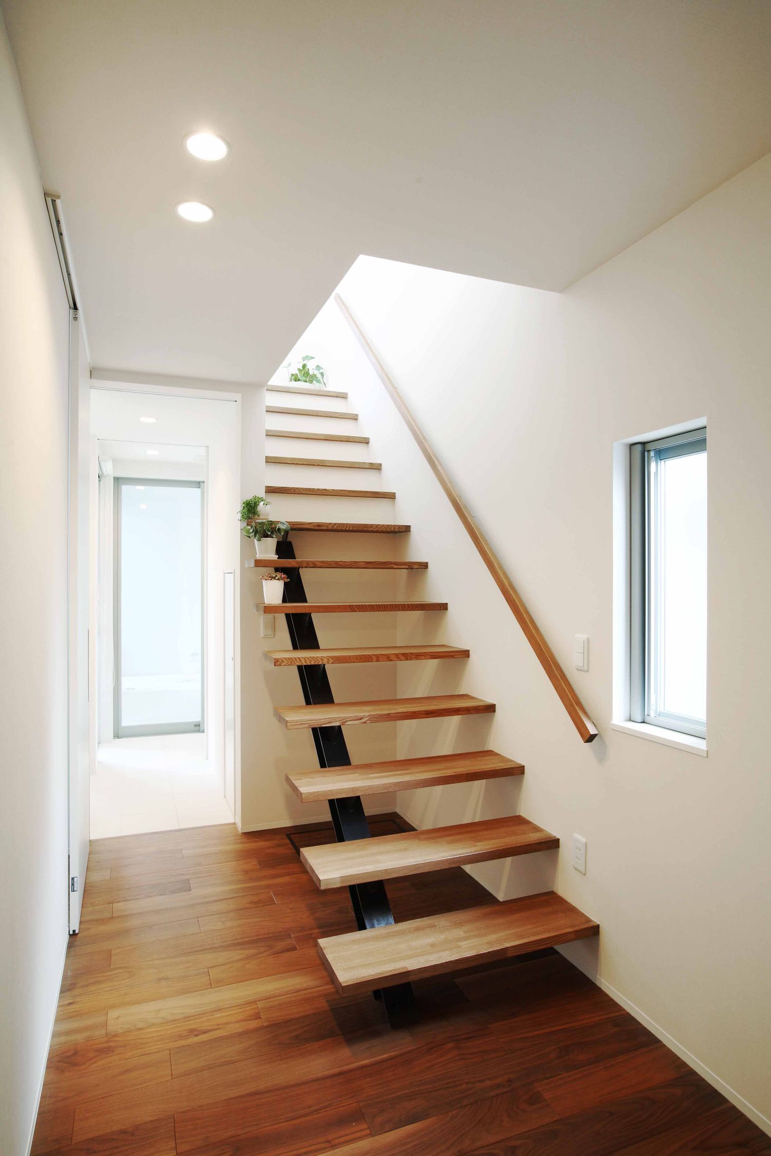 注文住宅・デザイン住宅建築実例_階段
