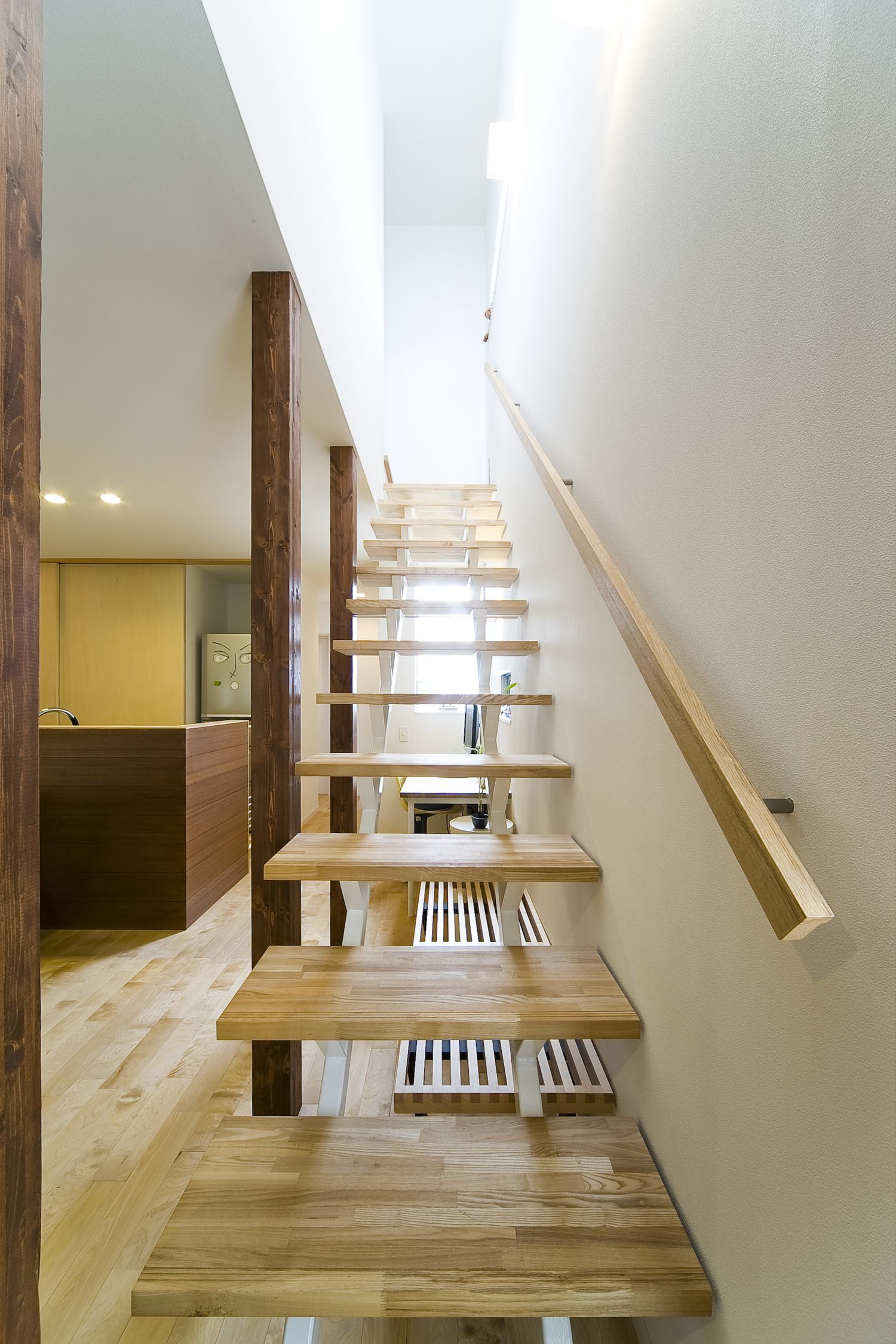 注文住宅・デザイン住宅建築実例_階段