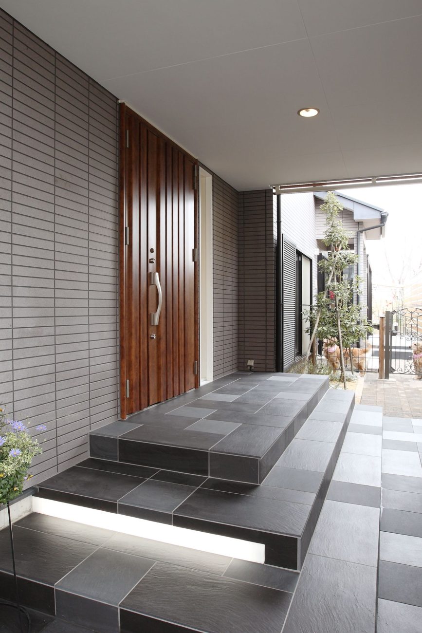 注文住宅・デザイン住宅建築実例_玄関
