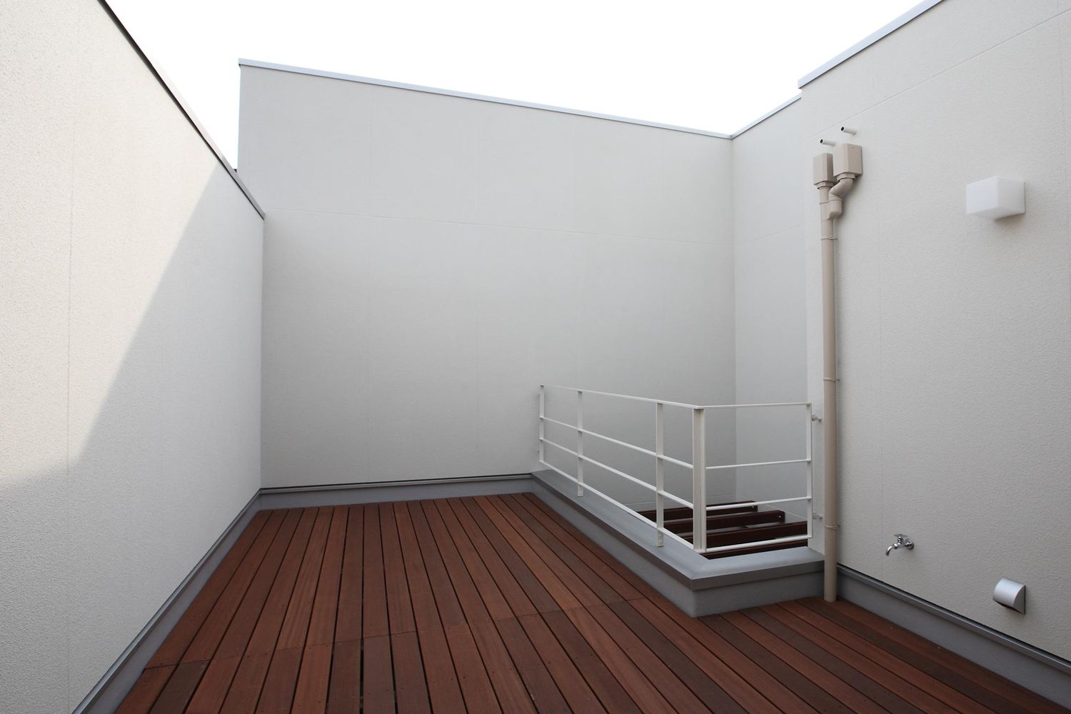 注文住宅・デザイン住宅建築実例_テラス・バルコニー