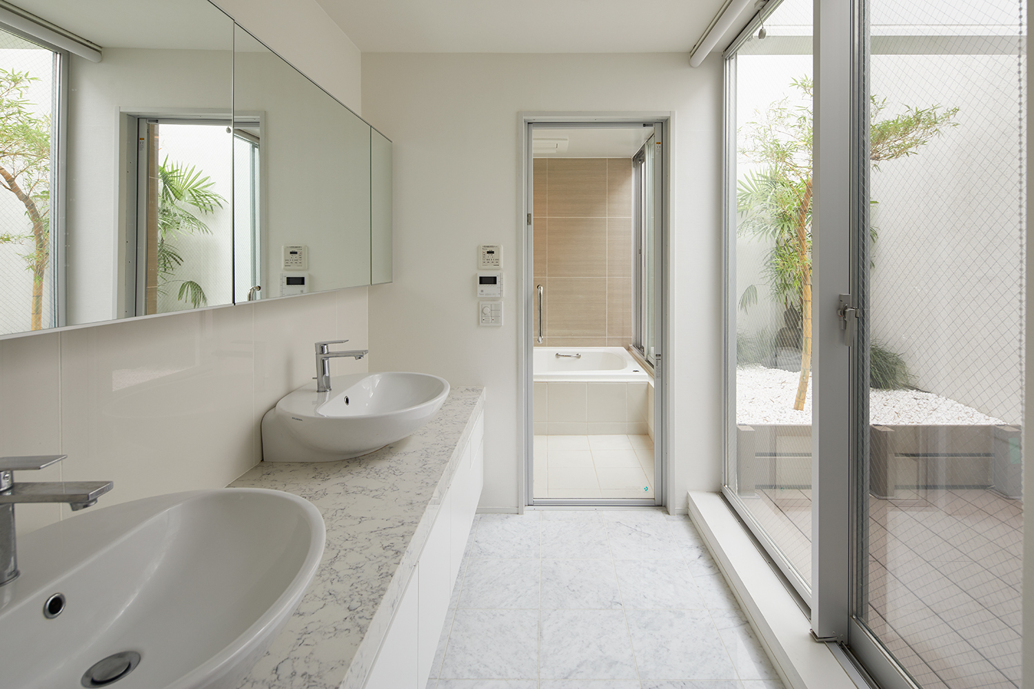 注文住宅・デザイン住宅建築実例_浴室・洗面所 注文住宅・デザイン住宅建築実例_『CASE455 N邸（社長の邸宅）』_浴室・洗面所