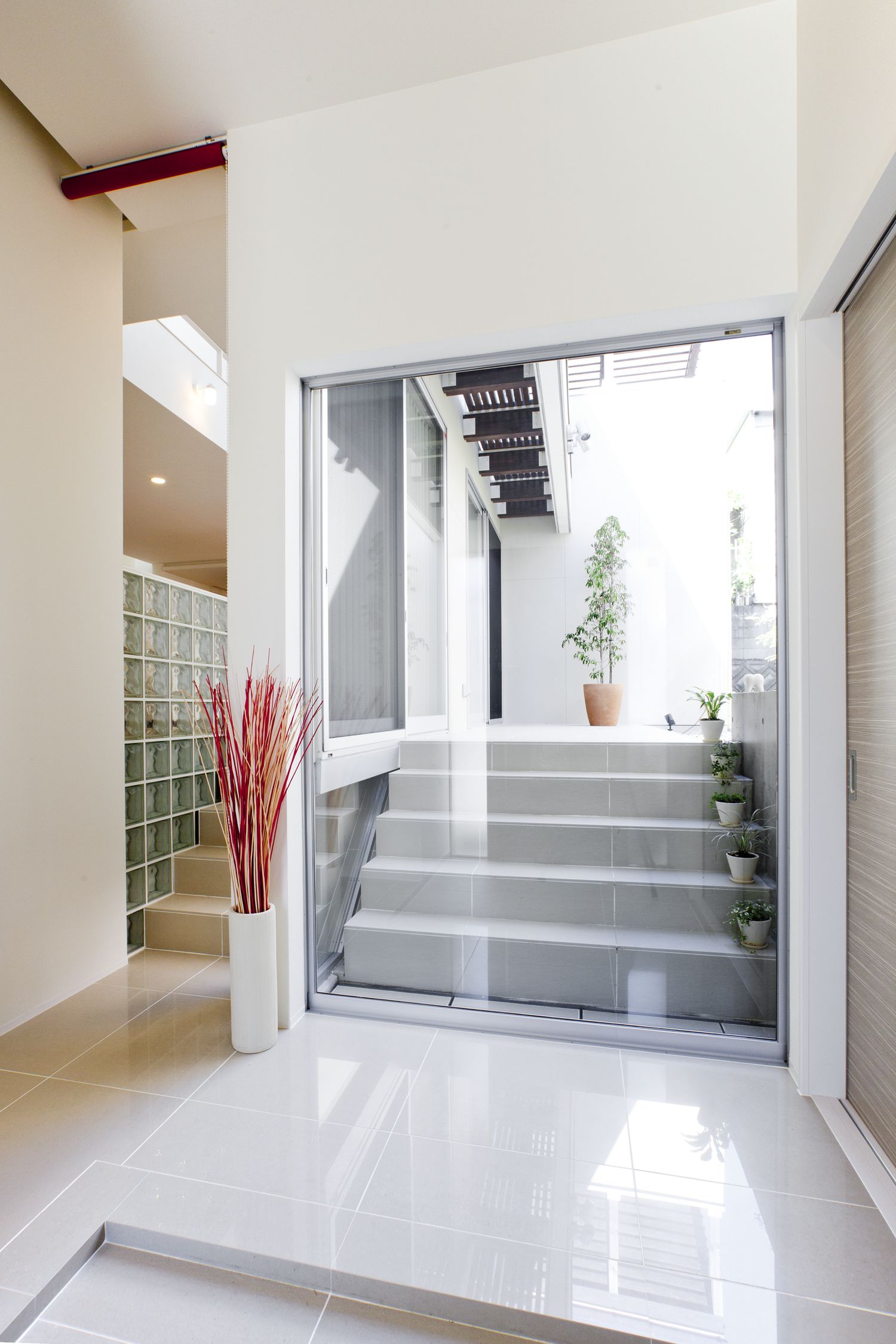 注文住宅・デザイン住宅建築実例_階段