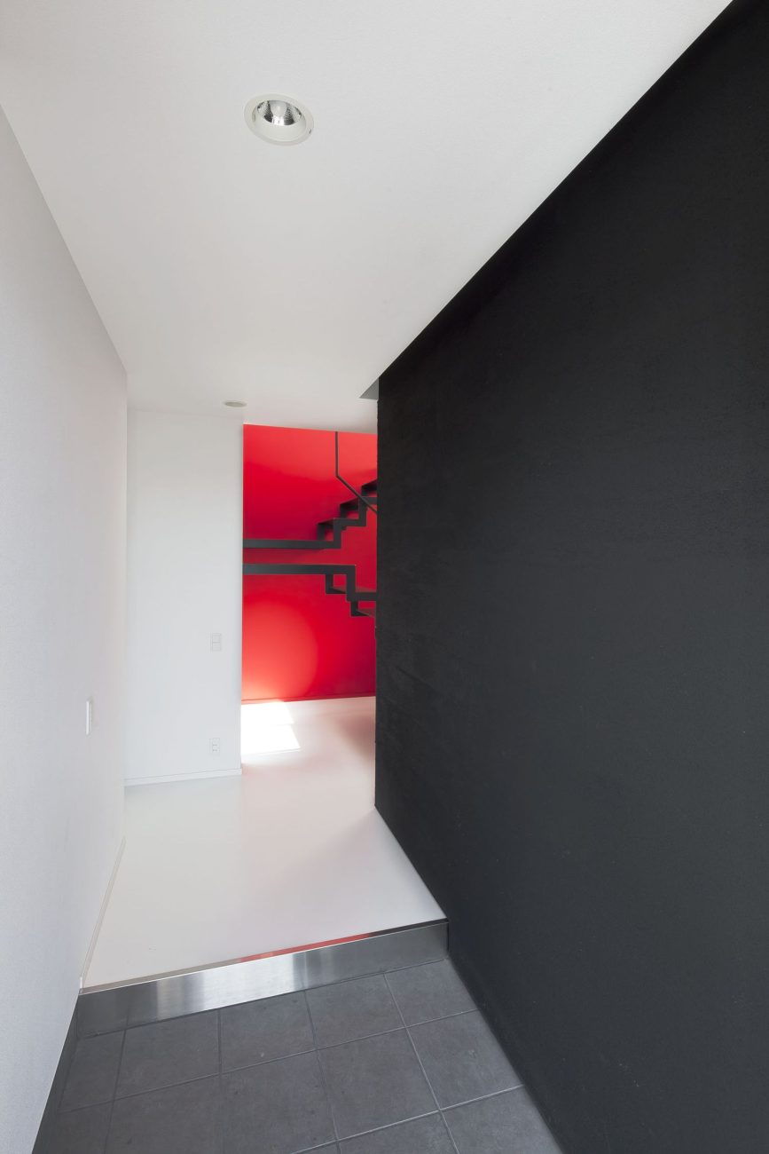 注文住宅・玄関・モノクロの家・白黒の家