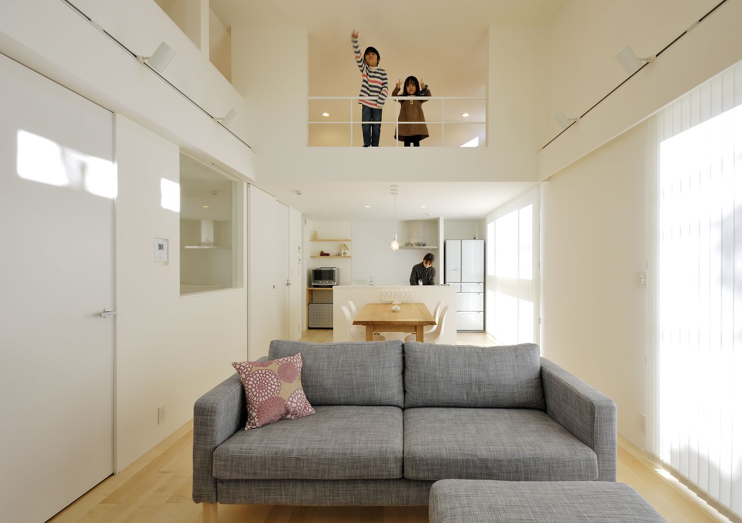 注文住宅・LDK・吹き抜けのあるリビング