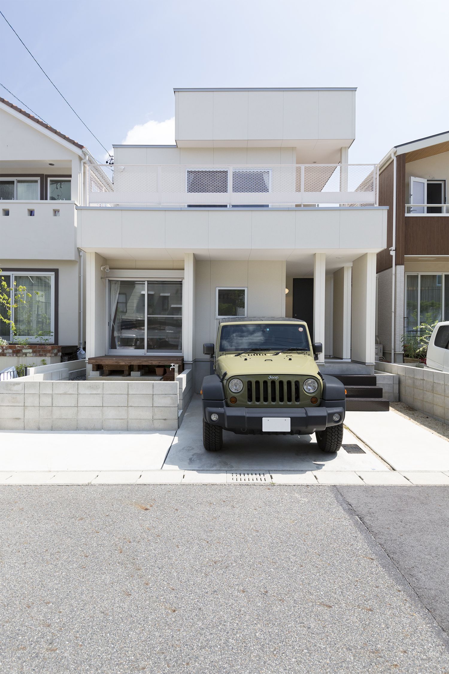 デザイン住宅建築実例_外観・注文住宅『CASE306 Mix*Retro』の建築実例・施⼯例の写真・建物外観全体