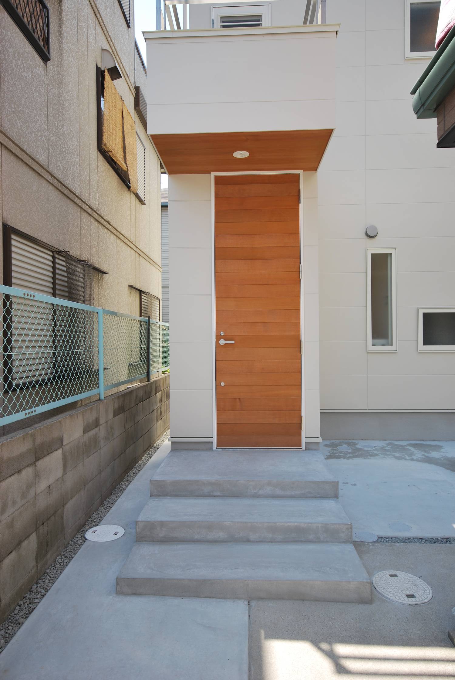 デザイン住宅建築実例_外観・注文住宅『CASE316 陽が差し込む家』の建築実例・施⼯例の写真・建物外観全体