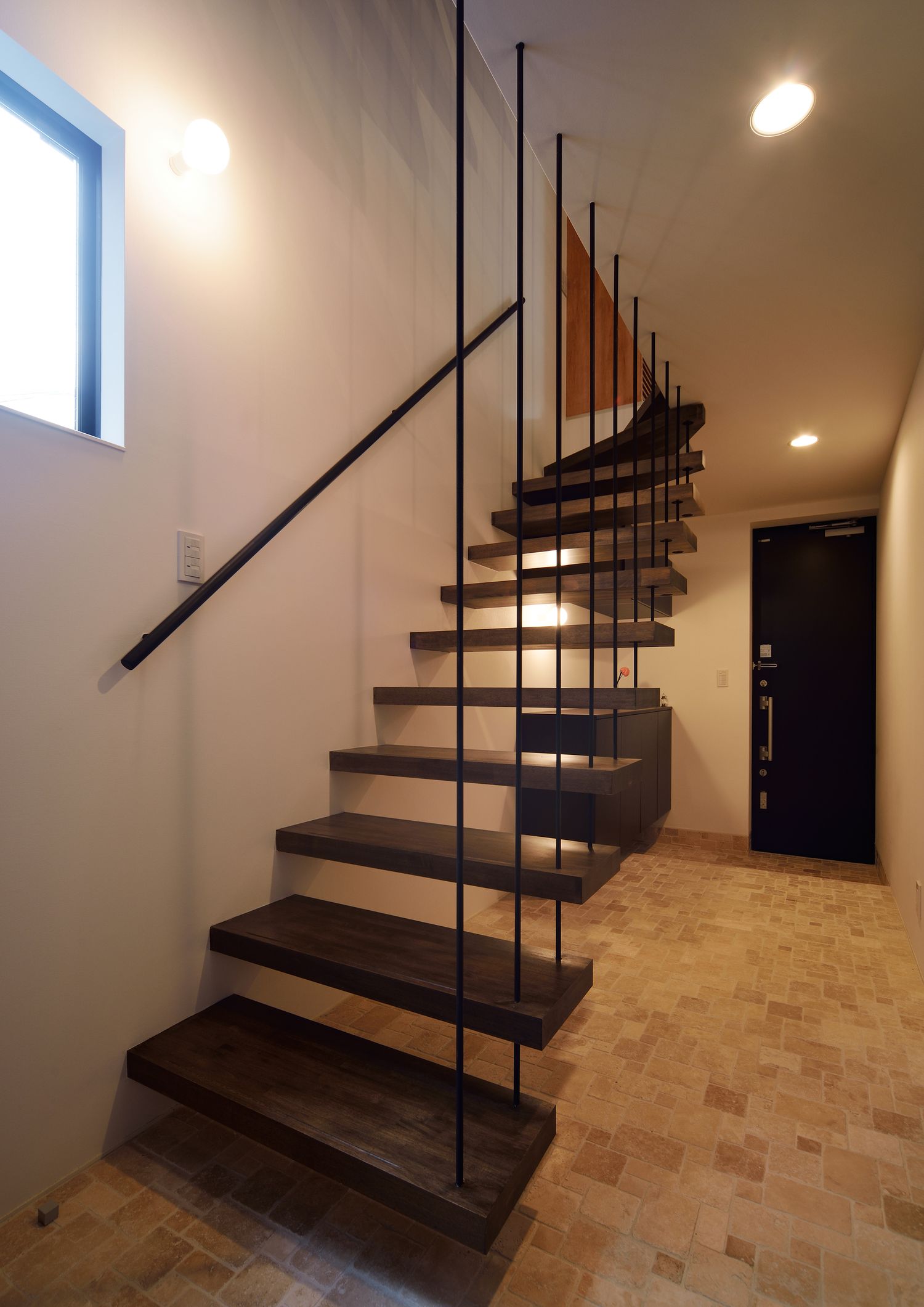 注文住宅・デザイン住宅建築実例_階段