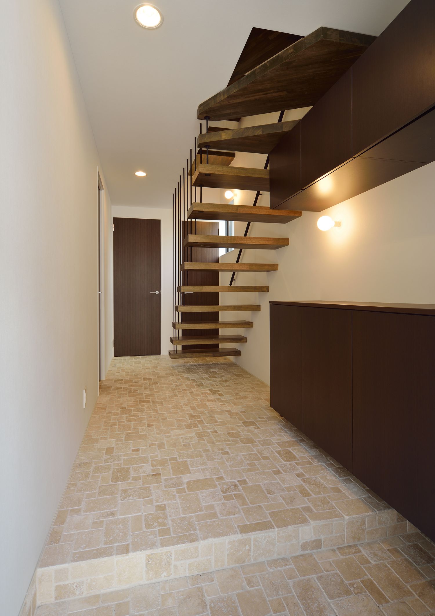 注文住宅・デザイン住宅建築実例_玄関