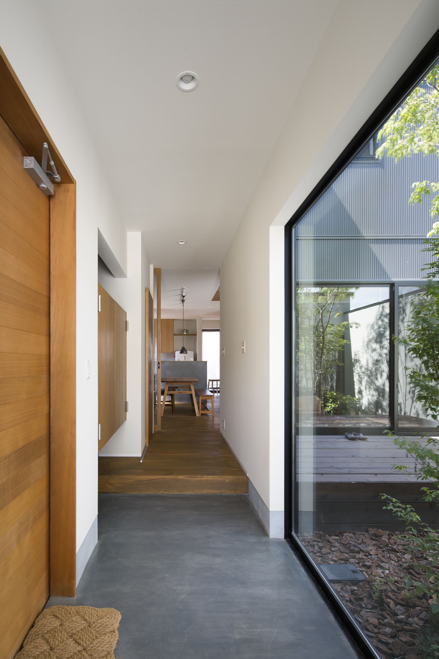 注文住宅・デザイン住宅建築実例_玄関