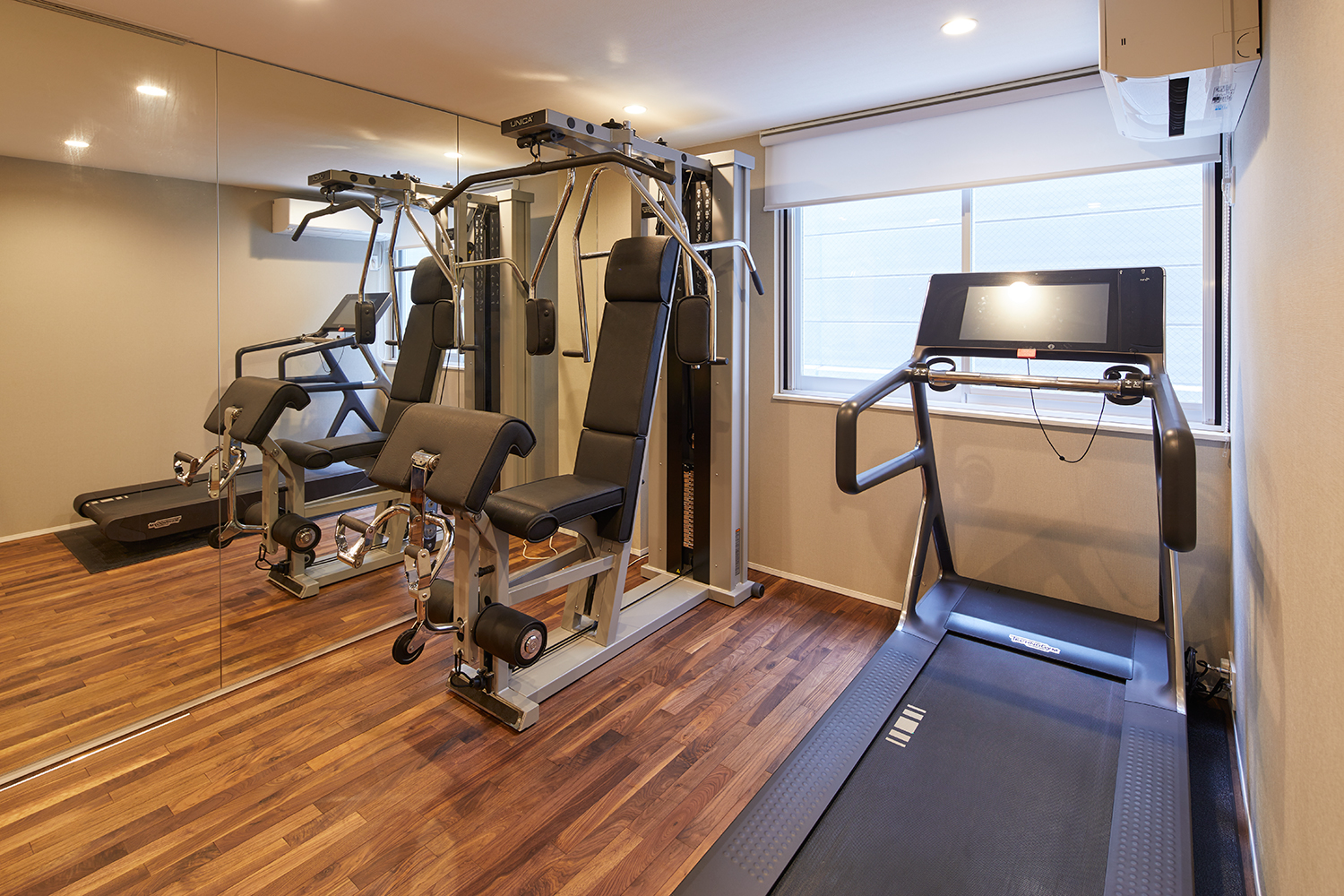 注文住宅・デザイン住宅建築実例 注文住宅・デザイン住宅建築実例_『CASE455 N邸（社長の邸宅）』_トレーニングルーム