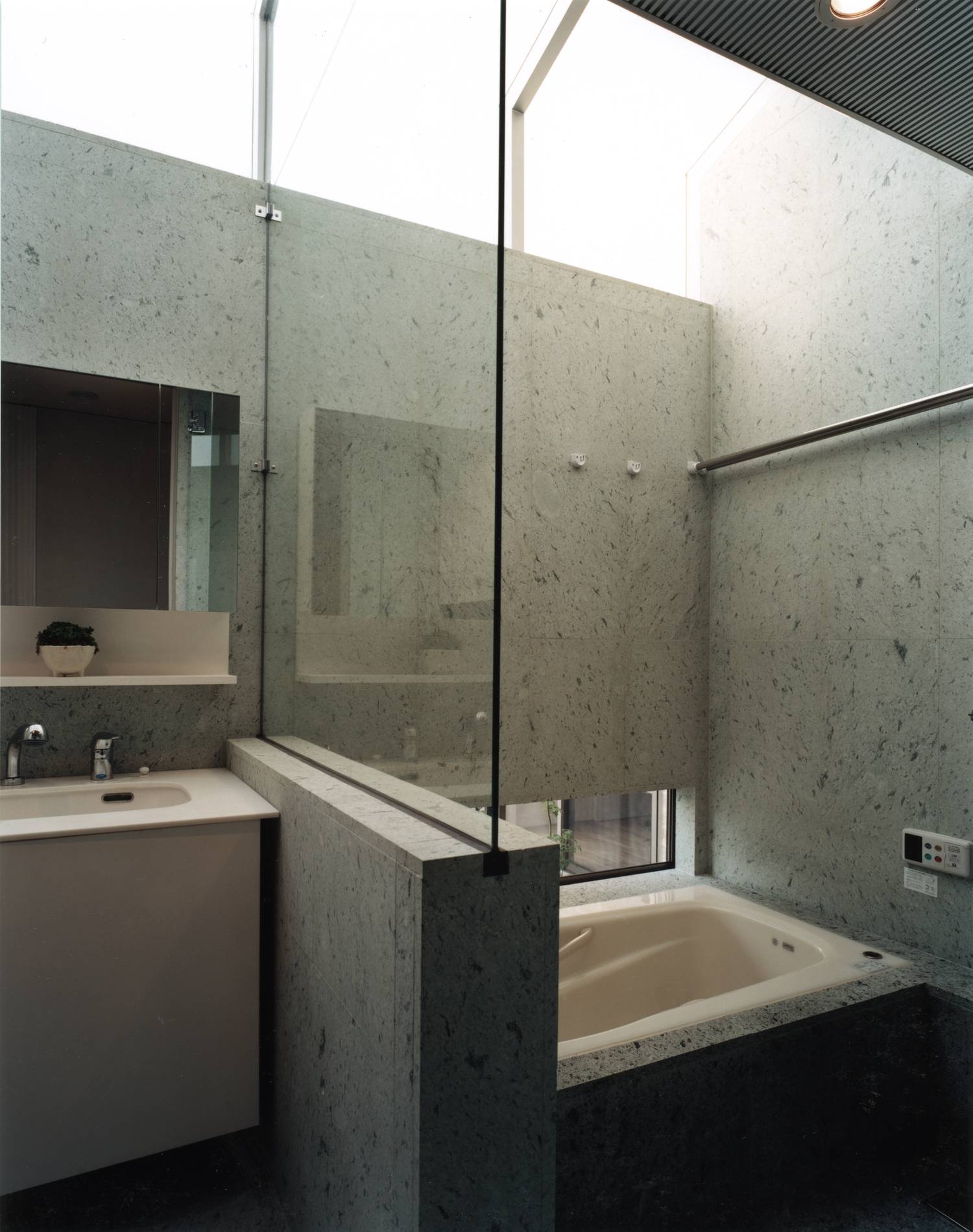 注文住宅・デザイン住宅建築実例_浴室・洗面所