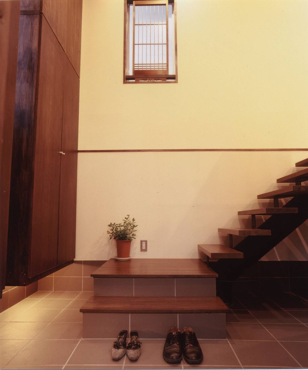 注文住宅・デザイン住宅建築実例_玄関