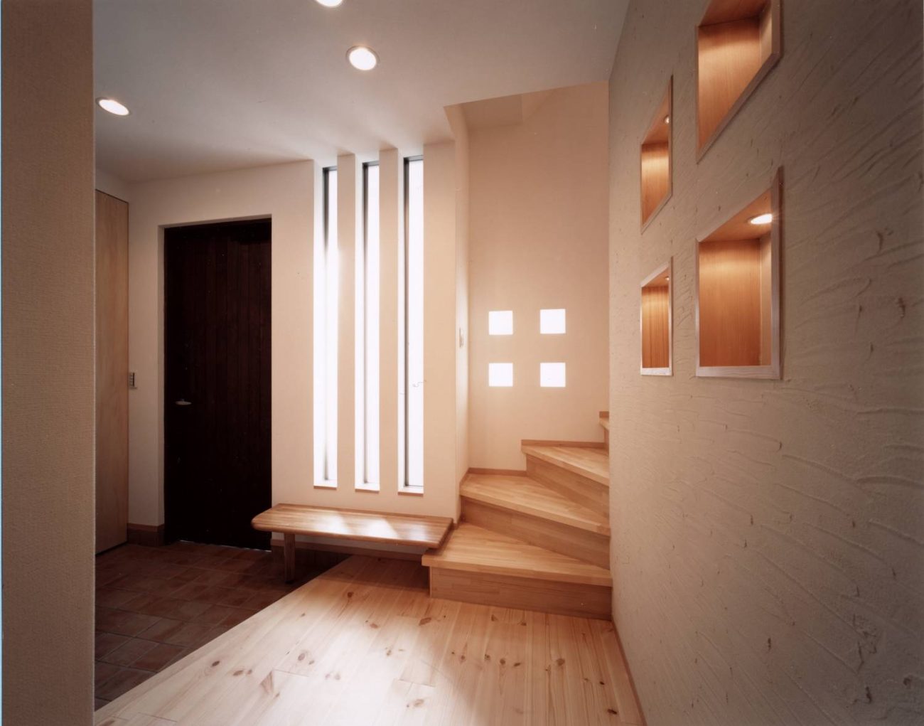 注文住宅・デザイン住宅建築実例_玄関