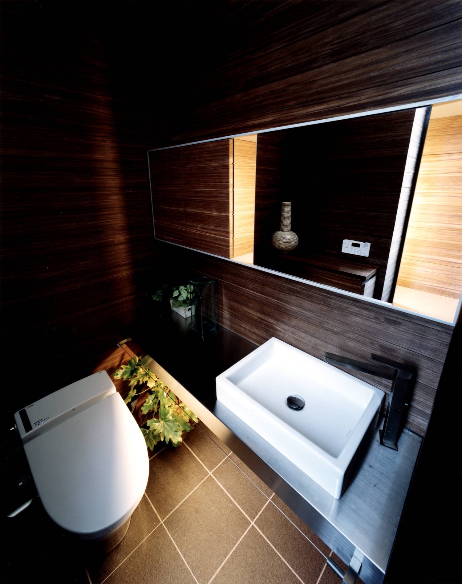 注文住宅・デザイン住宅建築実例_トイレ