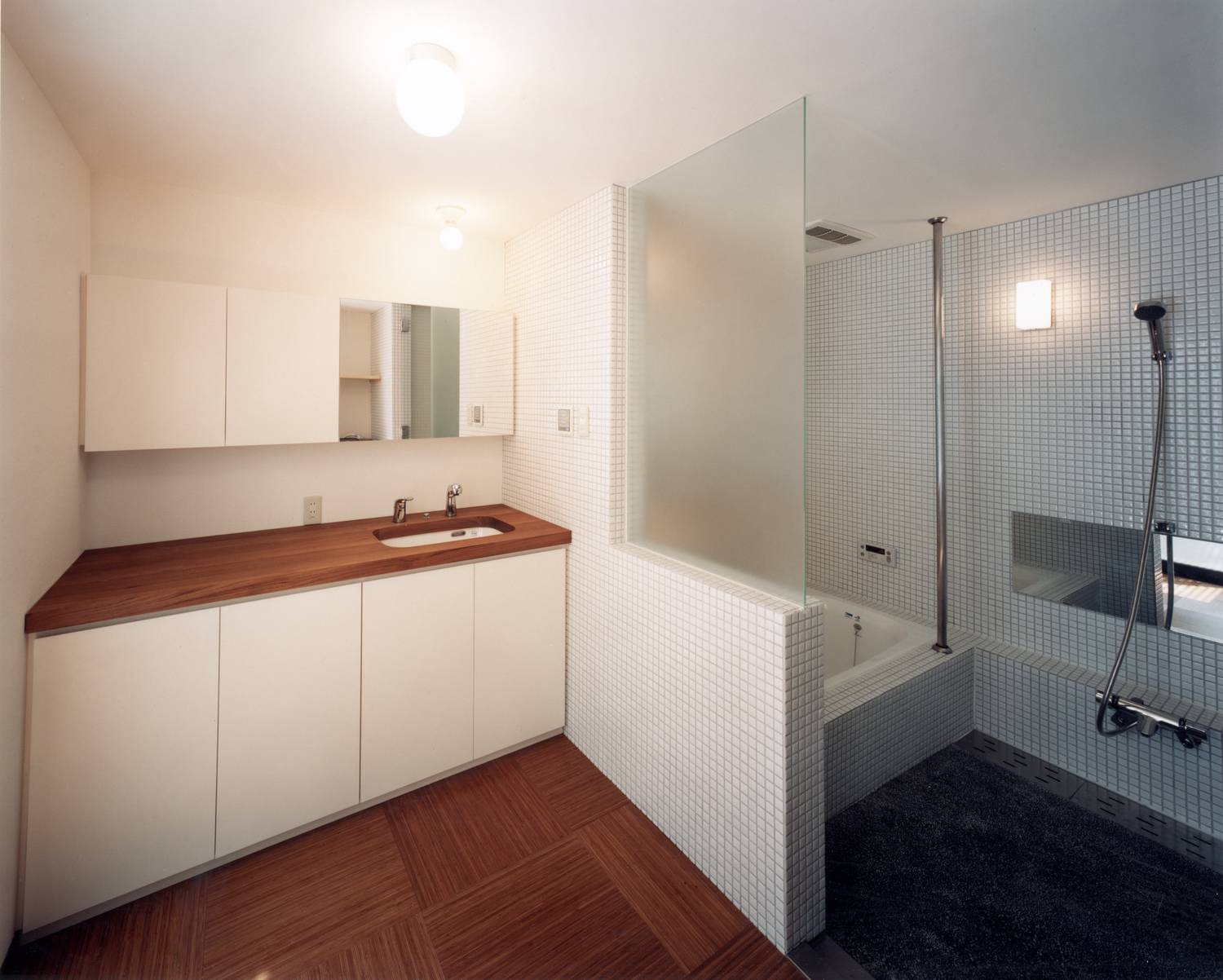 注文住宅・デザイン住宅建築実例_浴室・洗面所