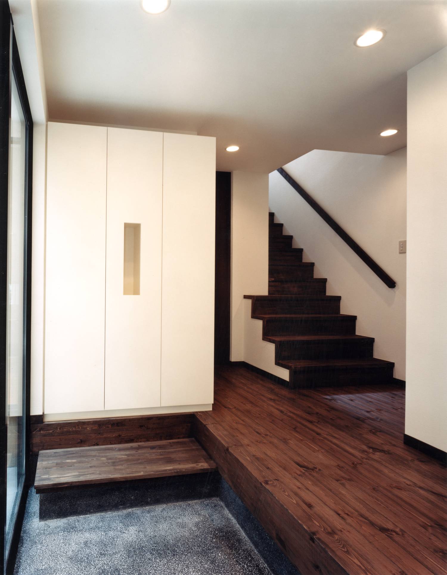 注文住宅・デザイン住宅建築実例_玄関