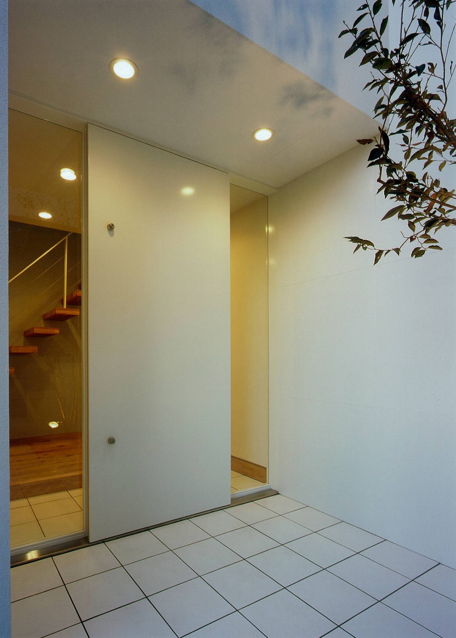 注文住宅・デザイン住宅建築実例_玄関