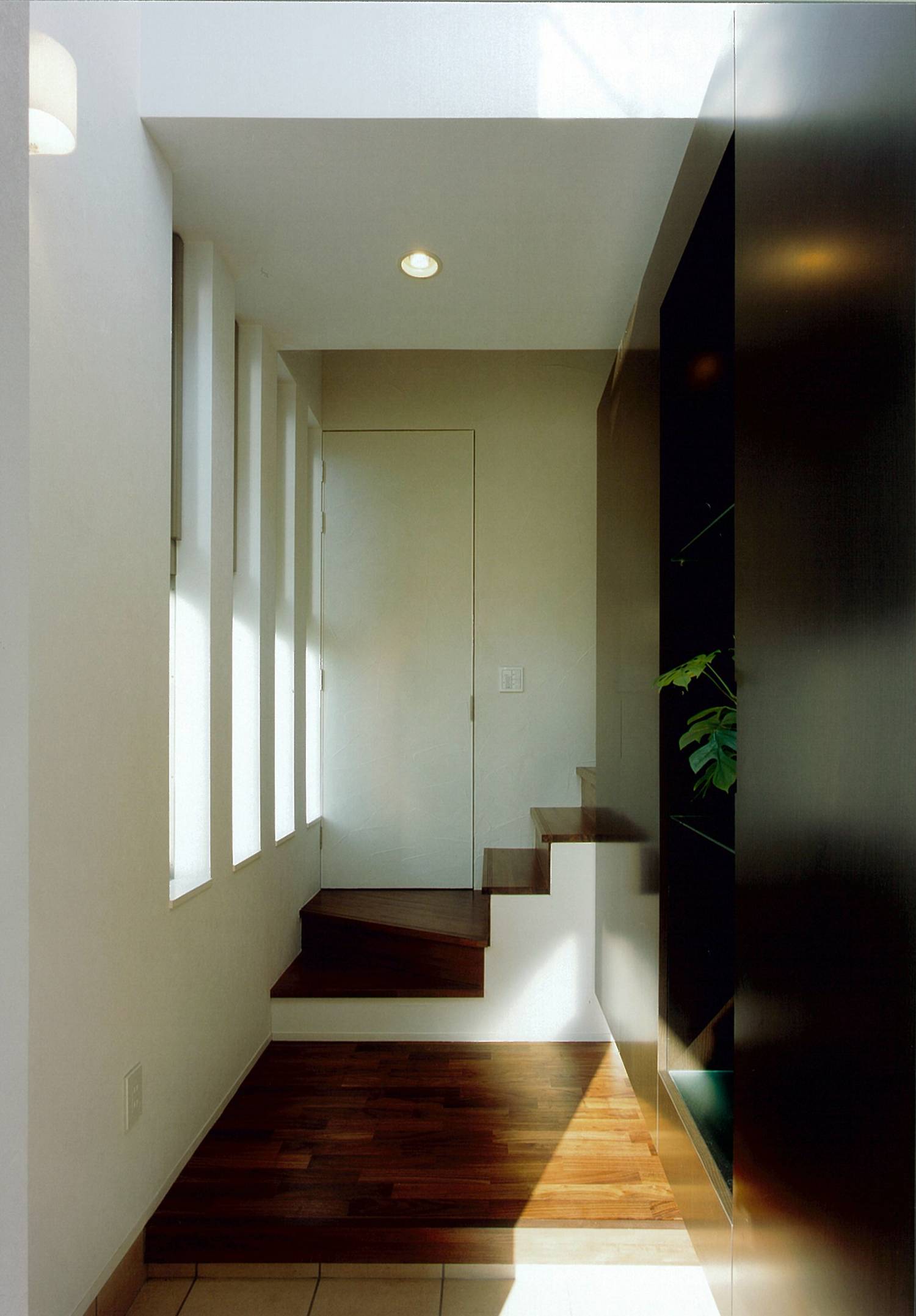 注文住宅・デザイン住宅建築実例_玄関