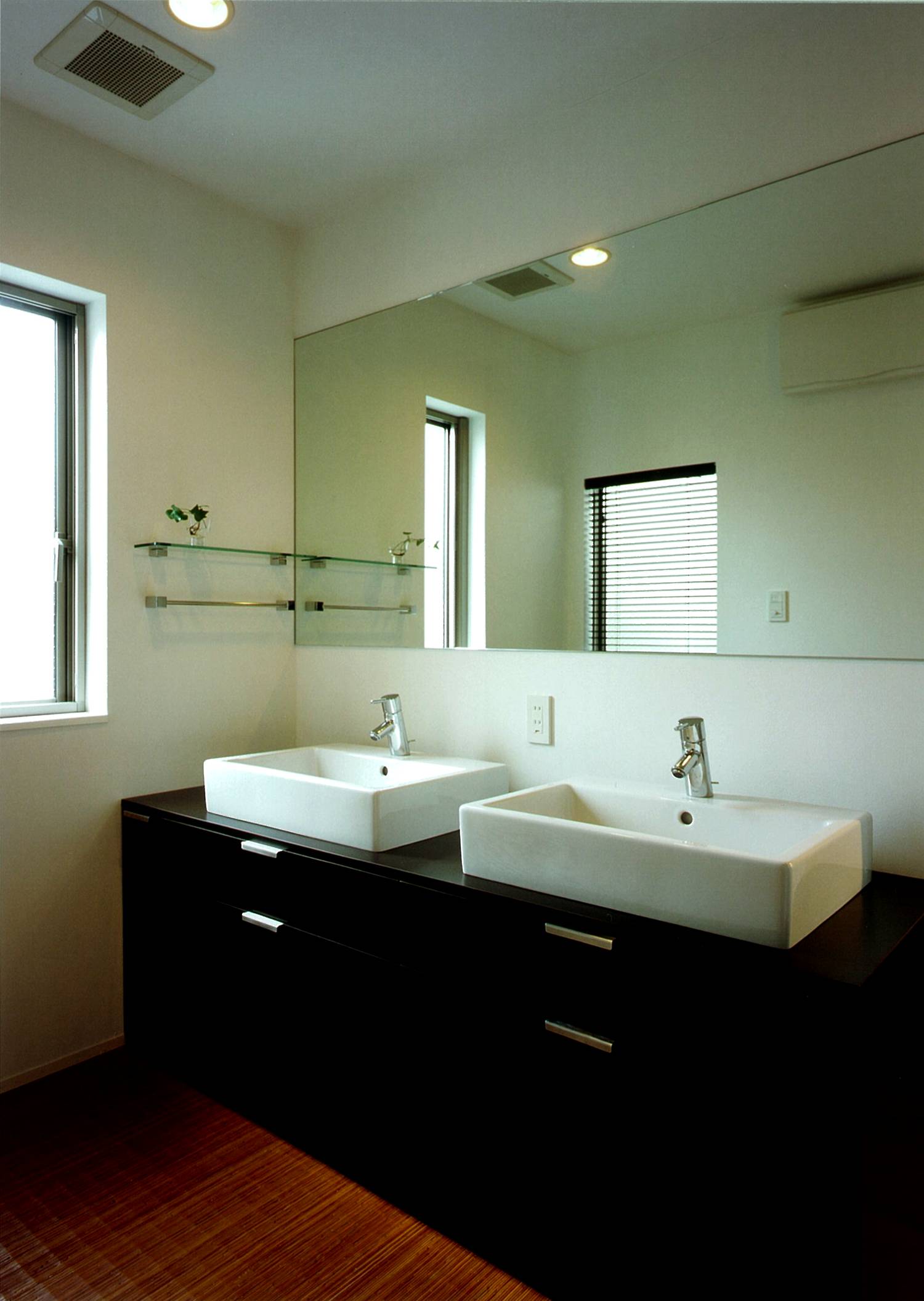 注文住宅・デザイン住宅建築実例_浴室・洗面所