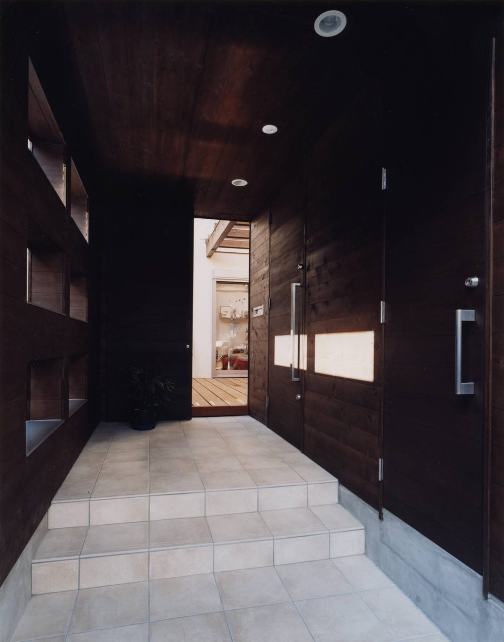 注文住宅・デザイン住宅建築実例_玄関