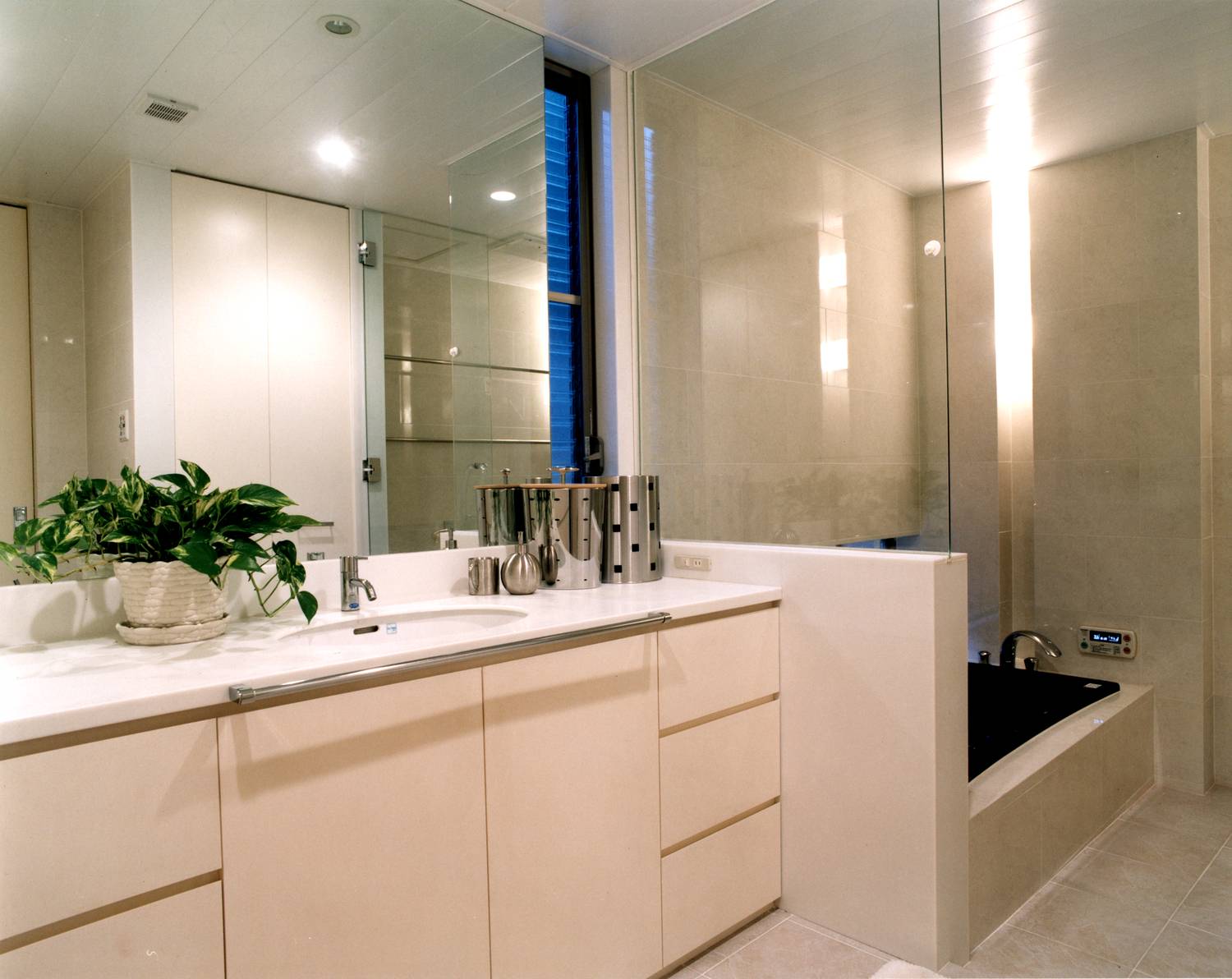 注文住宅・デザイン住宅建築実例_浴室・洗面所