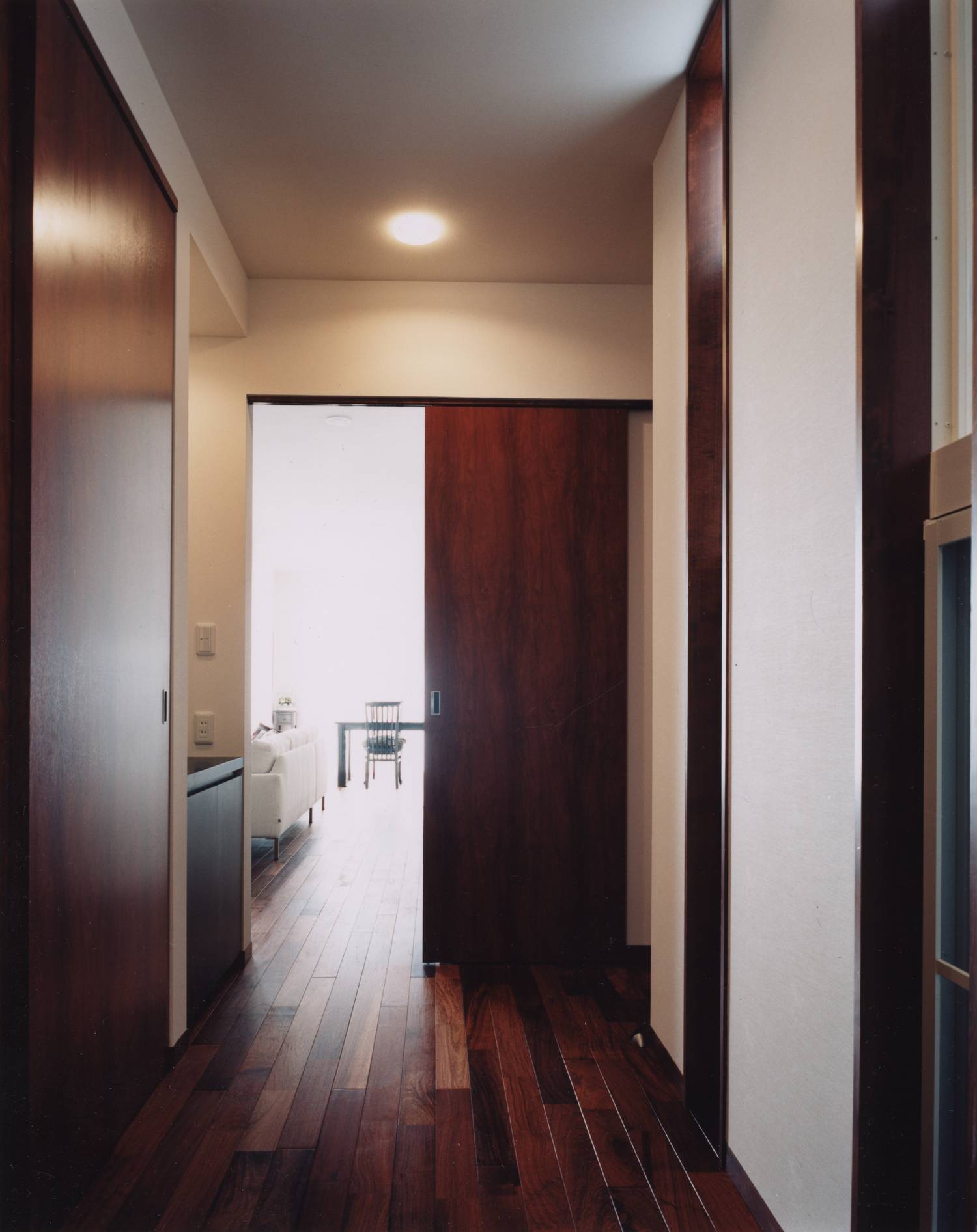 注文住宅・デザイン住宅建築実例_玄関