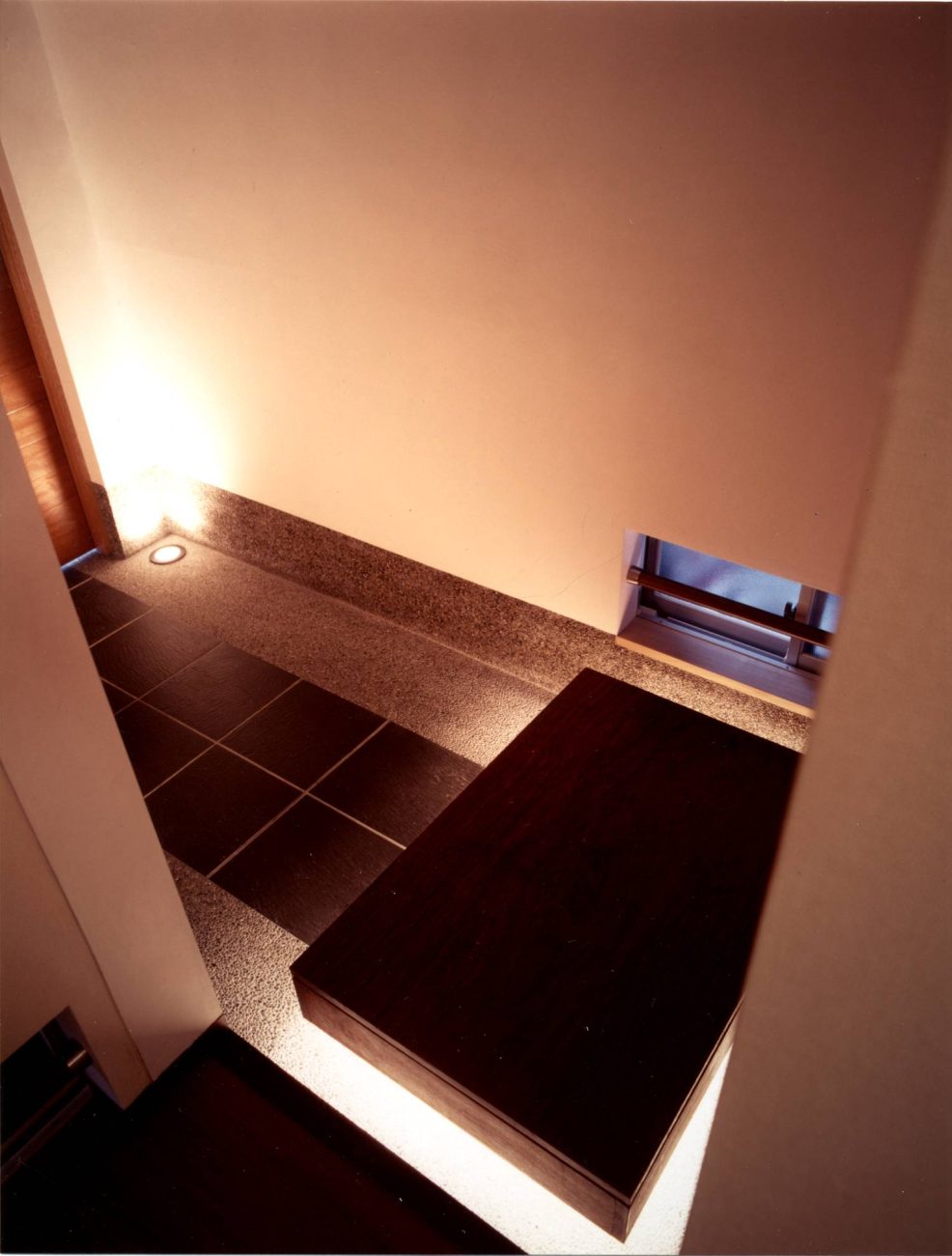 注文住宅・デザイン住宅建築実例_玄関