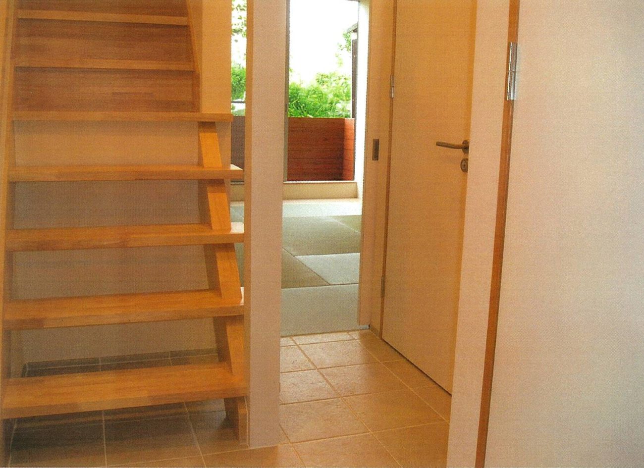 注文住宅・デザイン住宅建築実例_玄関