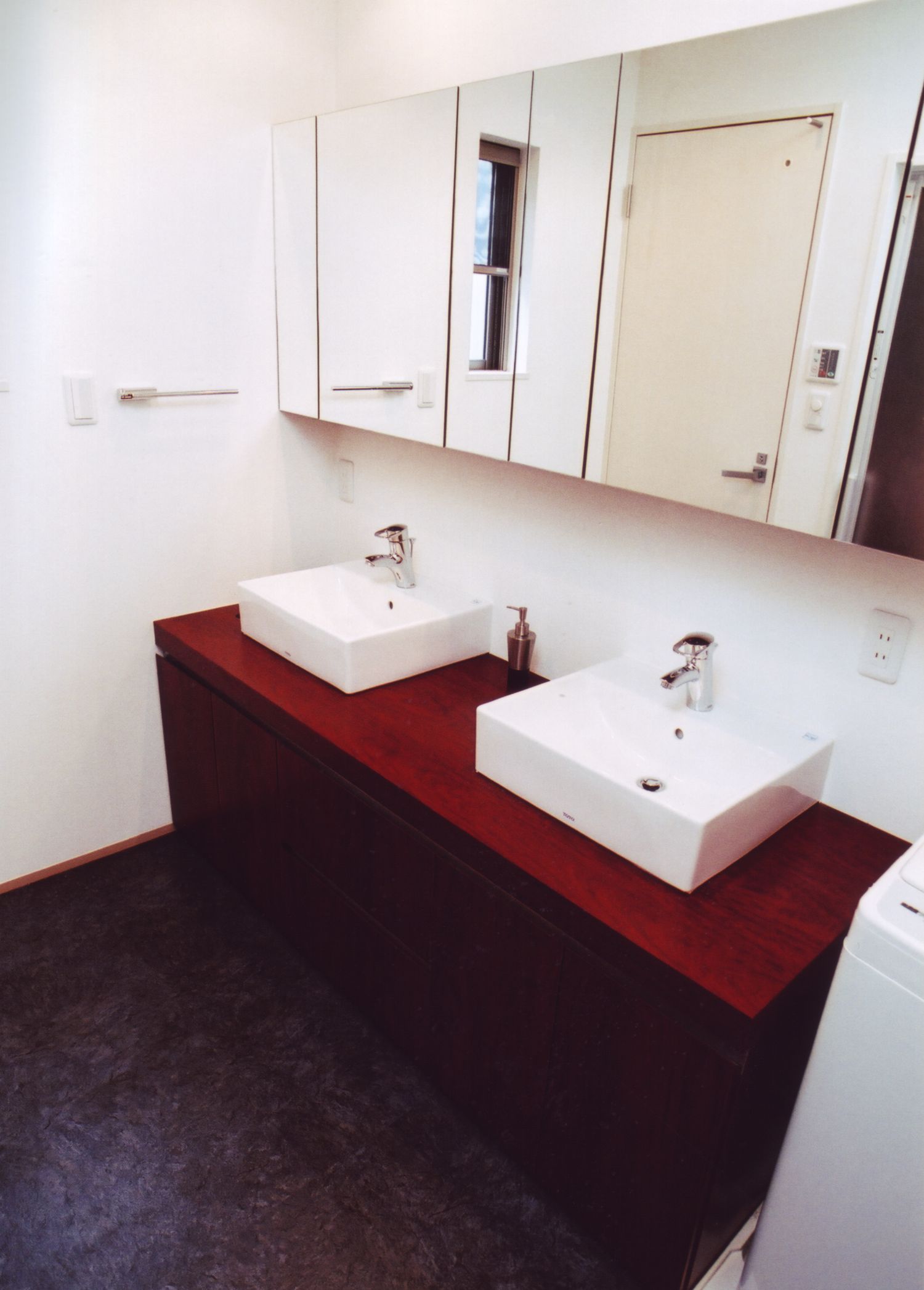 注文住宅・デザイン住宅建築実例_浴室・洗面所