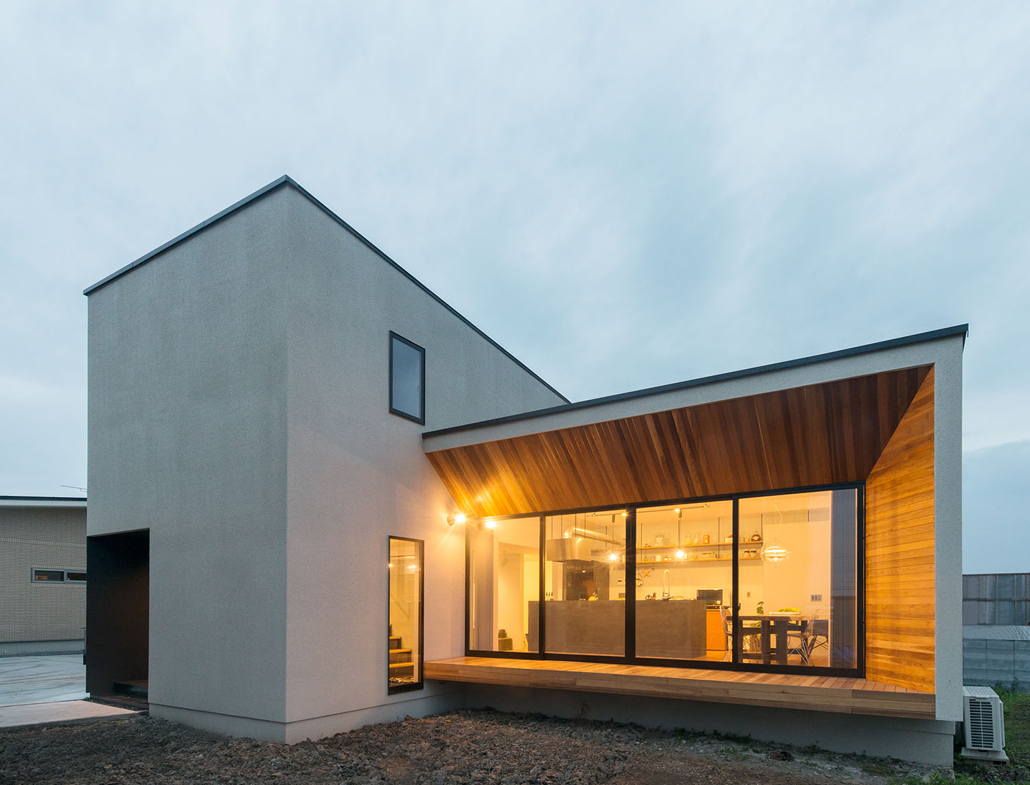 木目の軒天井の縁側がある住宅・デザイン住宅 注文住宅・デザイン住宅建築実例_『CASE631 こやのいえ』_外観