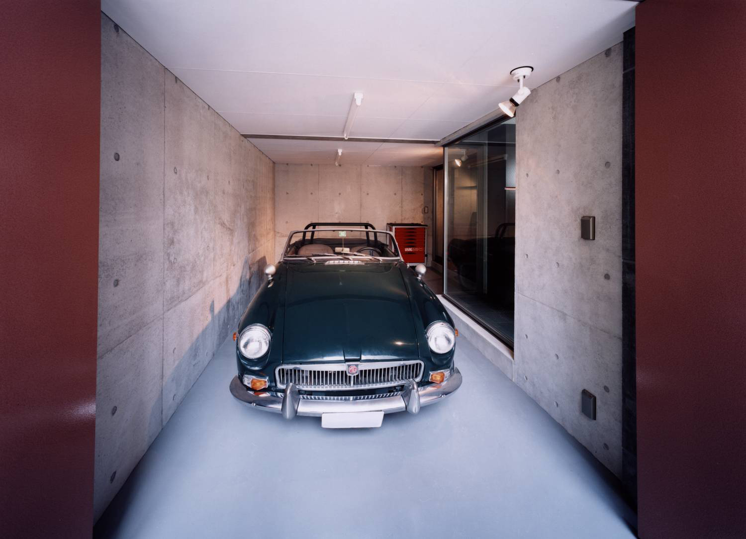 注文住宅・デザイン住宅建築実例_ガレージ