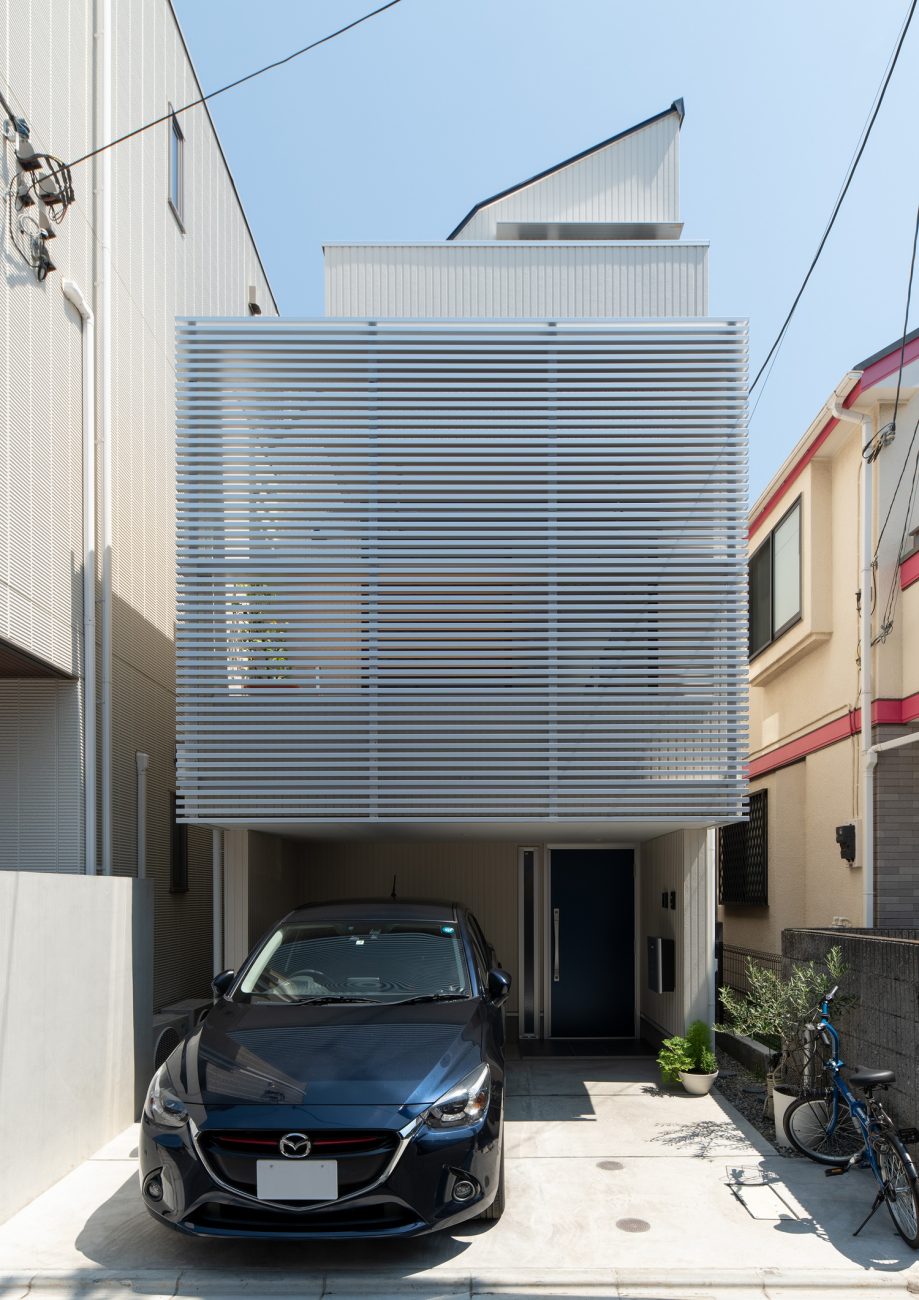 注文住宅『CASE648 白鍵の家』の建築実例・施⼯例の写真・建物外観全体 注文住宅・デザイン住宅建築実例_『CASE648 白鍵の家』_外観