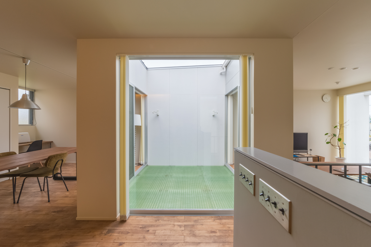 注文住宅・デザイン住宅建築実例_テラス・バルコニー