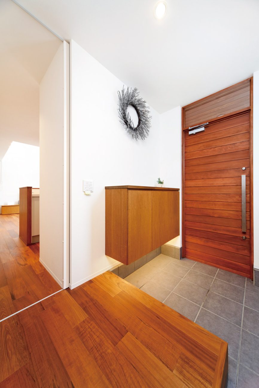 注文住宅・デザイン住宅建築実例_玄関