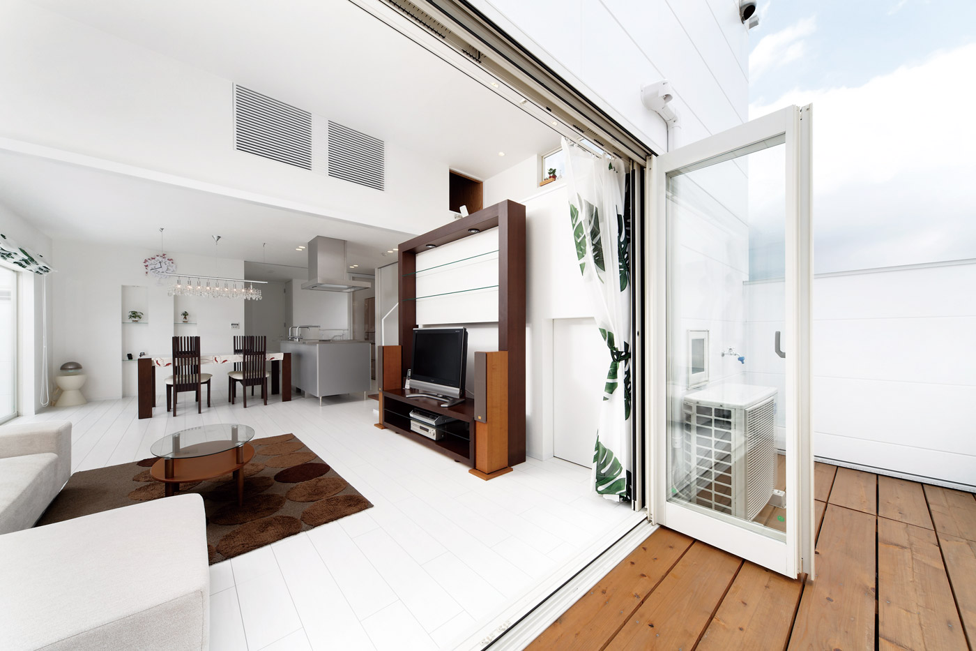 注文住宅・デザイン住宅建築実例_テラス・バルコニー